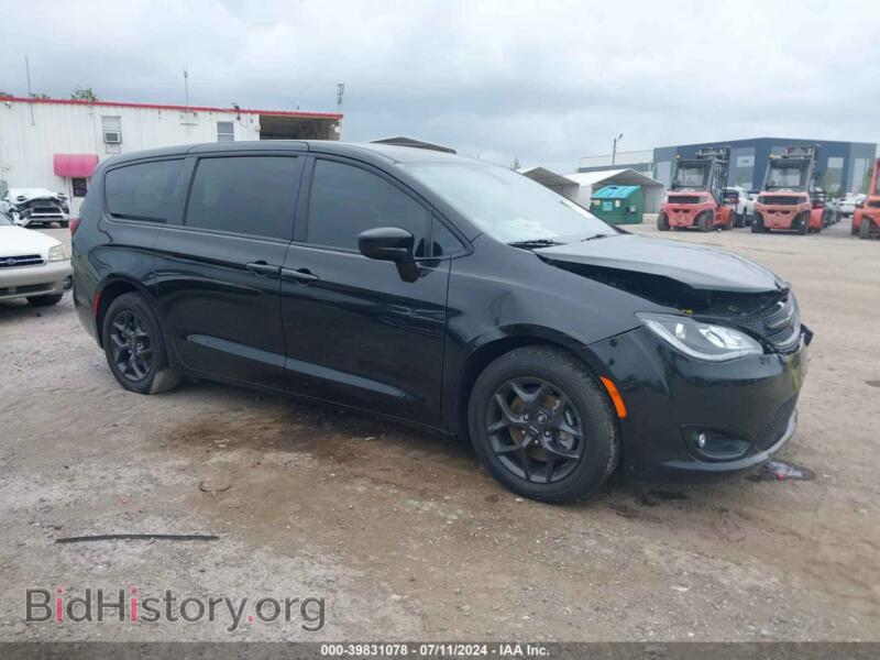 2020 Chrysler PACIFICA Touring (VIN 2C4RC1FG9LR123251) — photo 1 of 16, IAAI, damage: front end