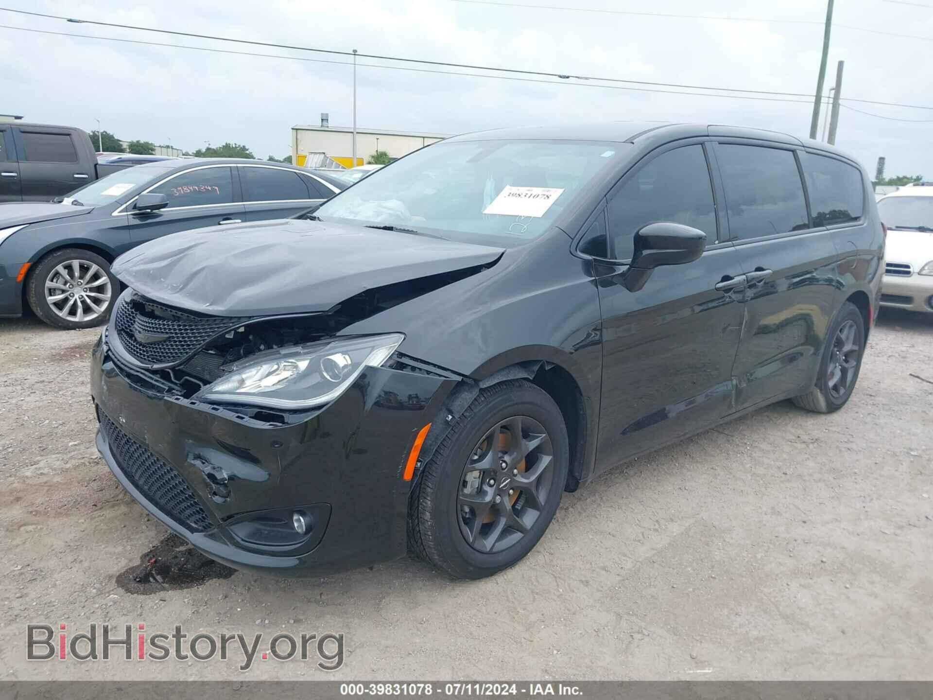 2020 CHRYSLER PACIFICA - VIN: 2C4RC1FG9LR123251 - Фото 2