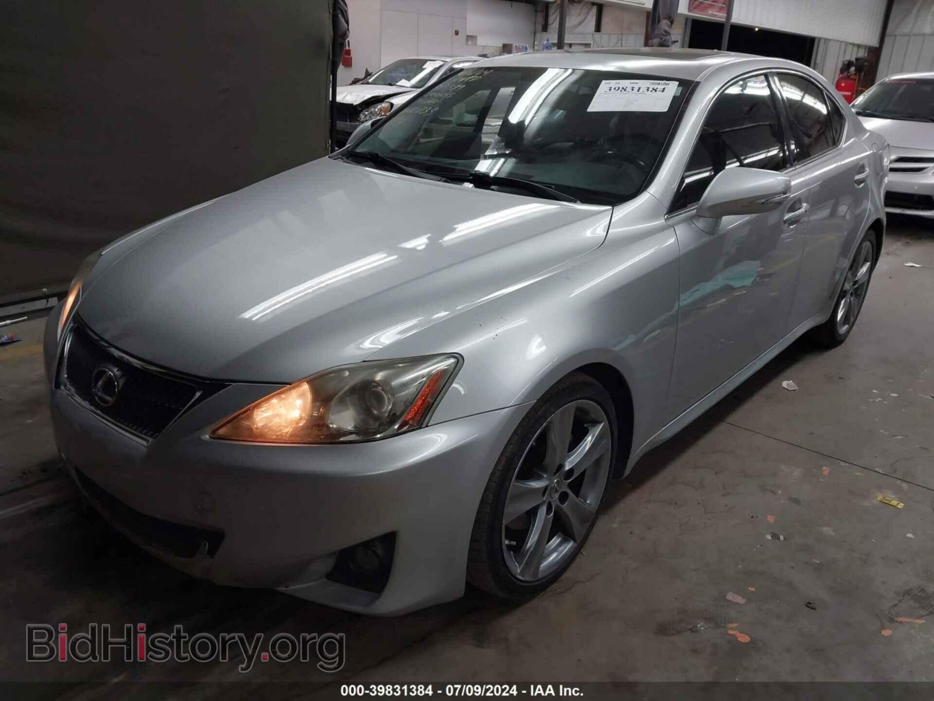 2011 LEXUS IS 250 - VIN: JTHBF5C27B2101060 - Фото 2