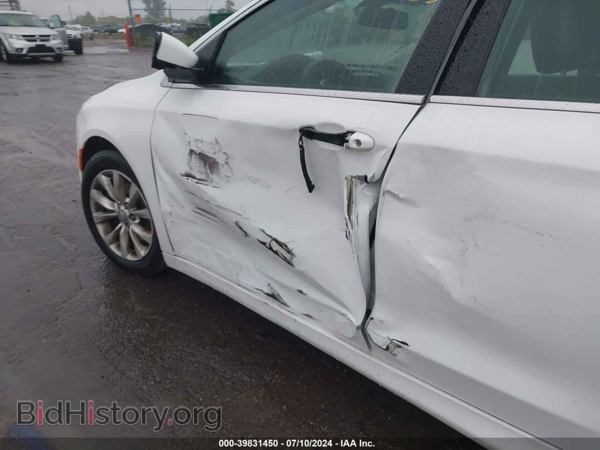 2015 CHRYSLER 200 - VIN: 1C3CCCCB6FN624419 - Фото 6