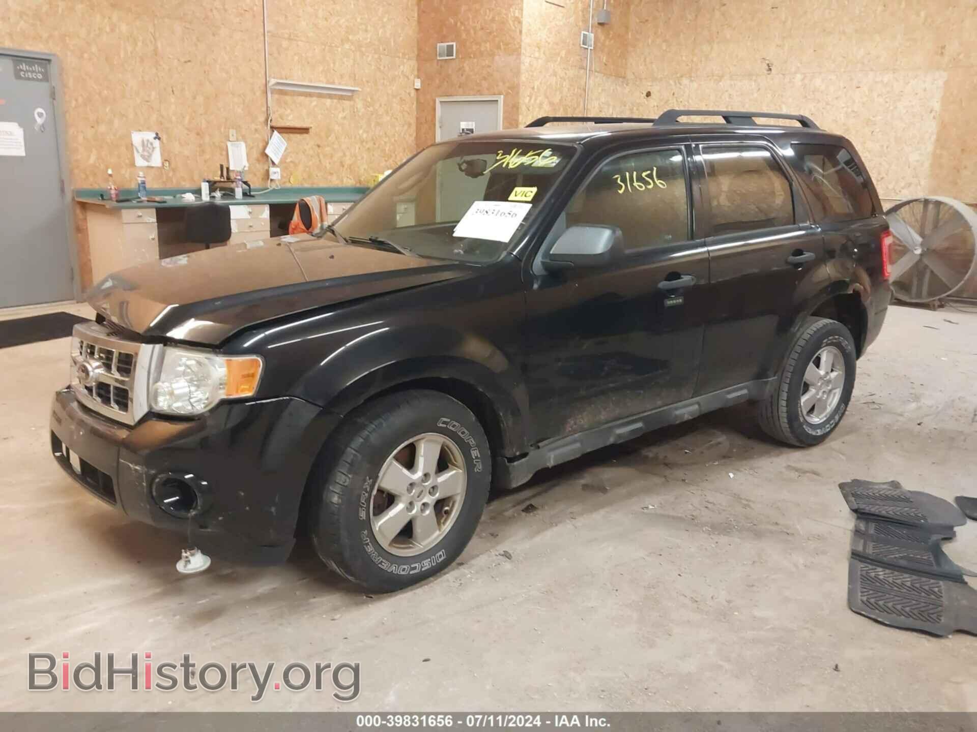 2010 FORD ESCAPE - VIN: 1FMCU0D73AKB51571 - Фото 2