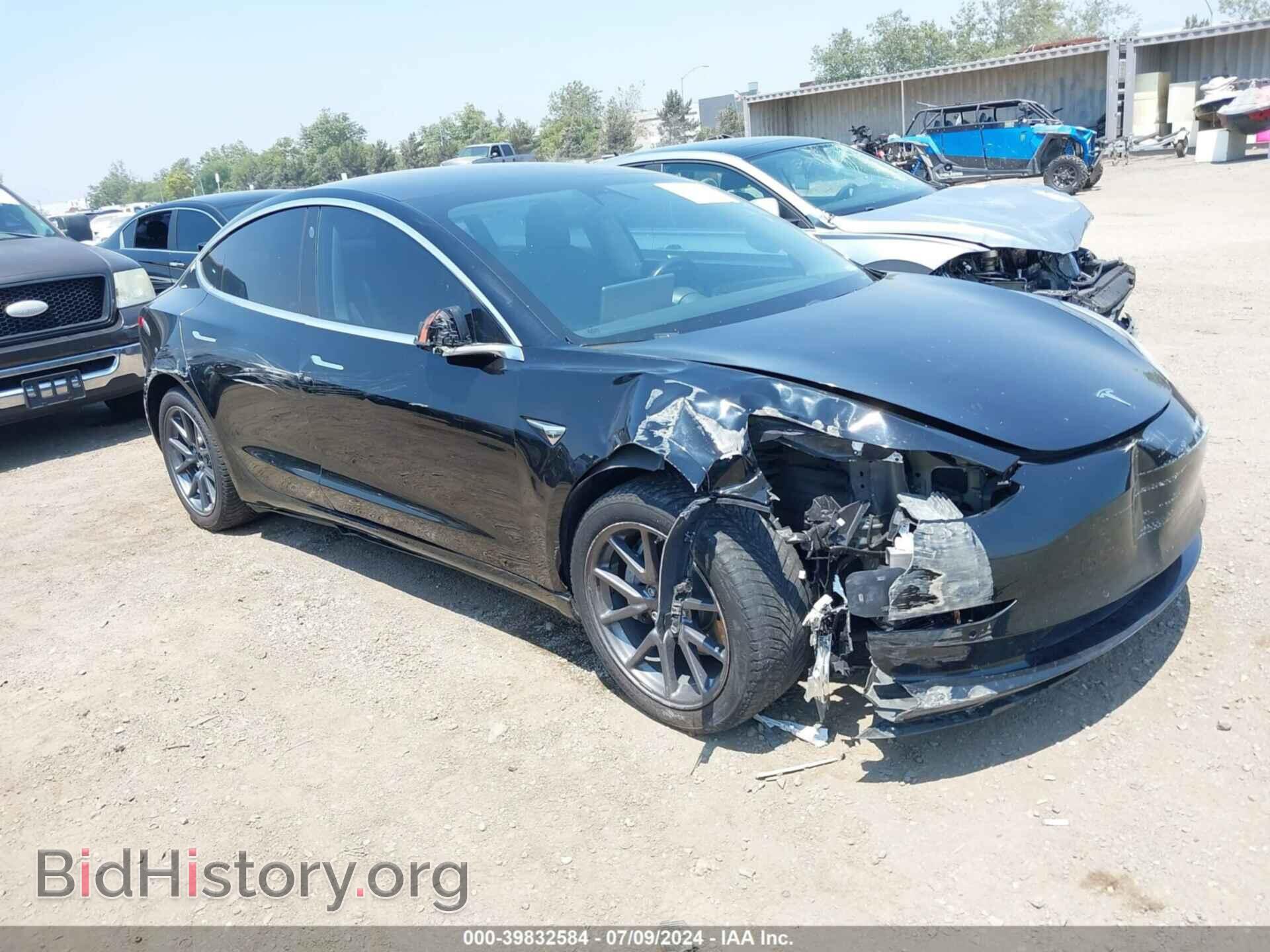 Фотография 5YJ3E1EA1JF011355 - TESLA MODEL 3 2018