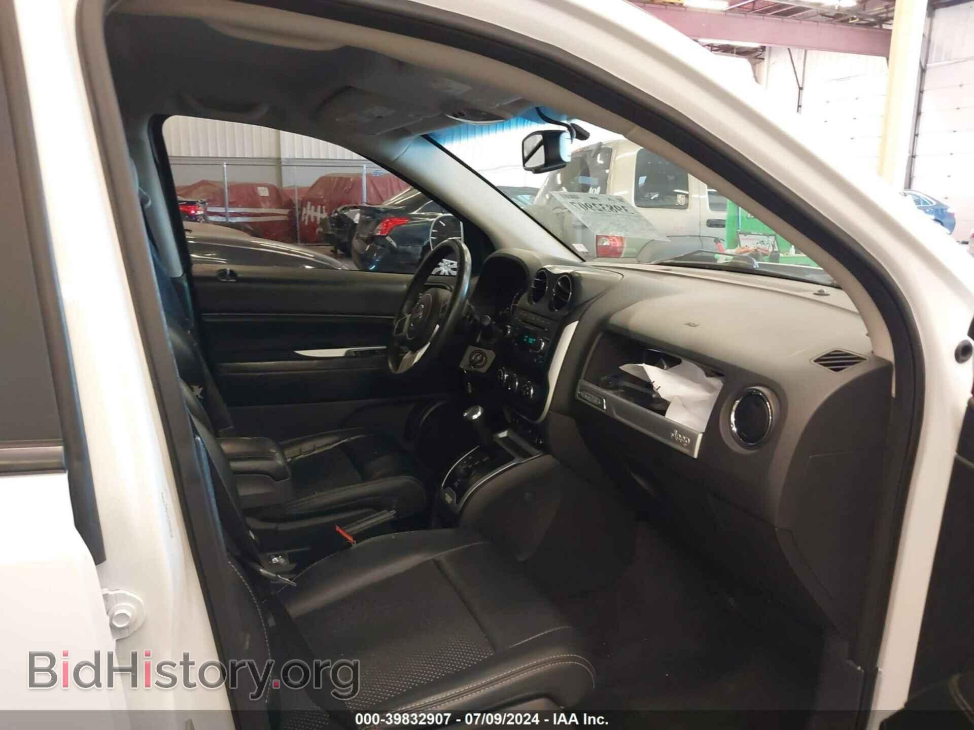 2016 JEEP COMPASS - VIN: 1C4NJDEB4GD758124 - Фото 5