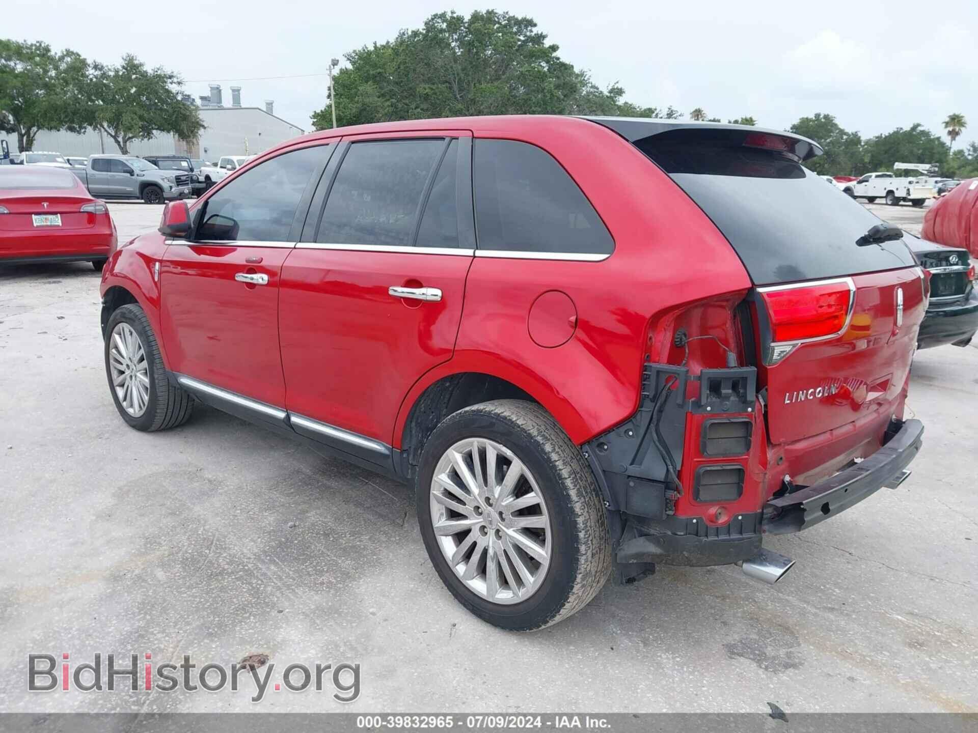 2011 LINCOLN MKX - VIN: 2LMDJ6JK1BBJ09330 - Photo 3