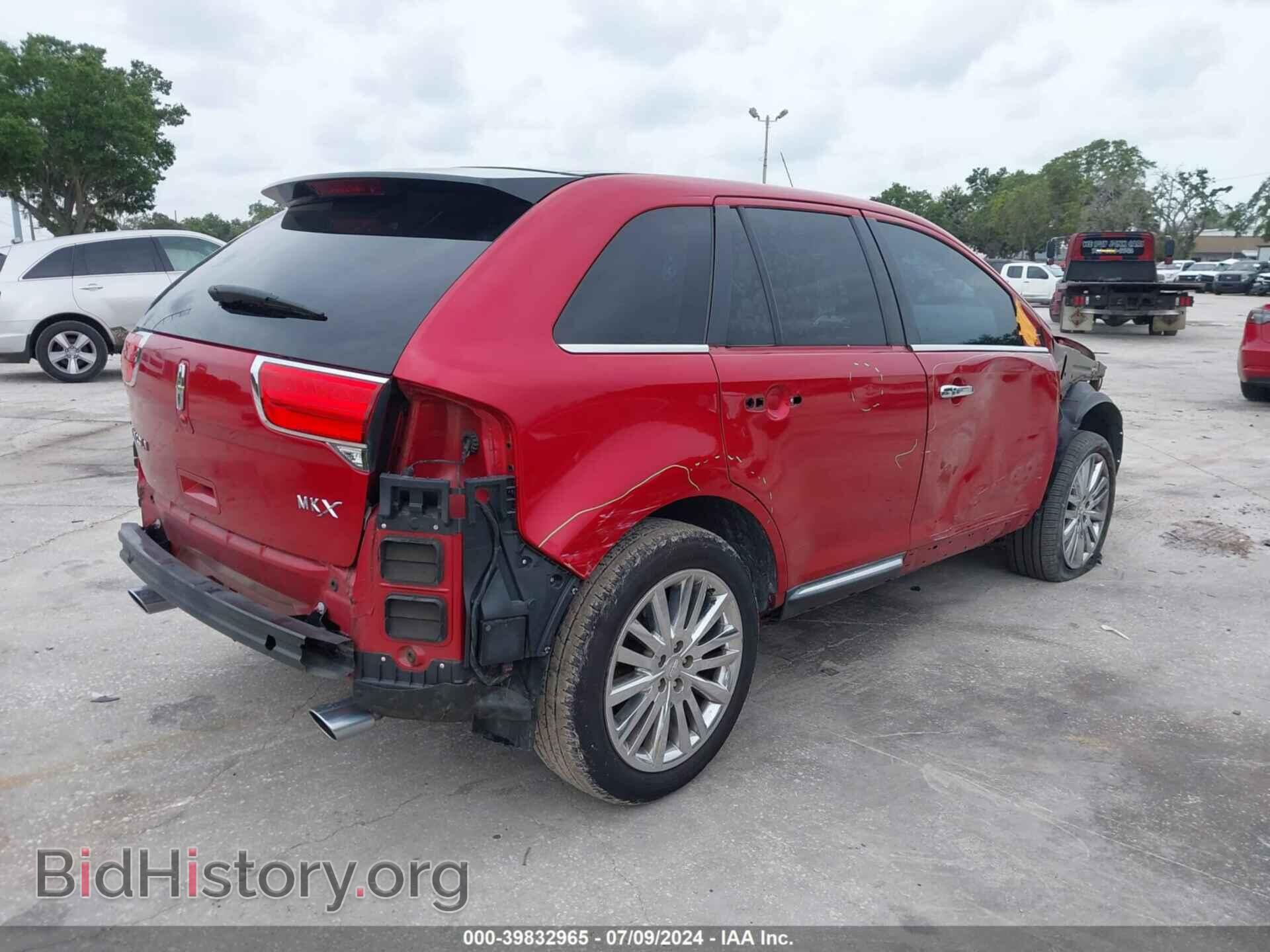 2011 LINCOLN MKX - VIN: 2LMDJ6JK1BBJ09330 - Photo 4