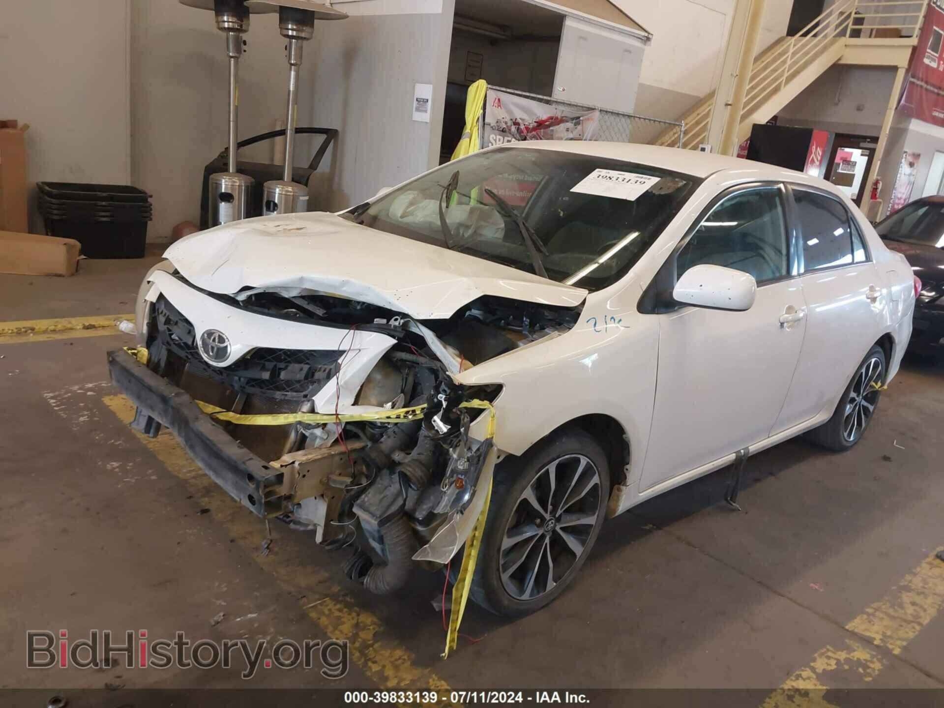 2011 TOYOTA COROLLA - VIN: 2T1BU4EE8BC565680 - Фото 2