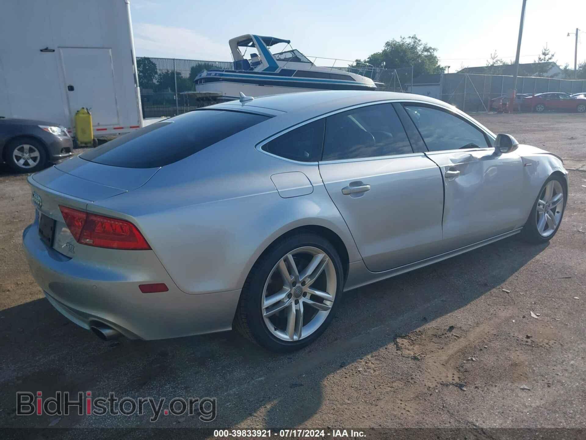 2013 AUDI A7 - VIN: WAUYGAFC2DN077254 - Фото 4