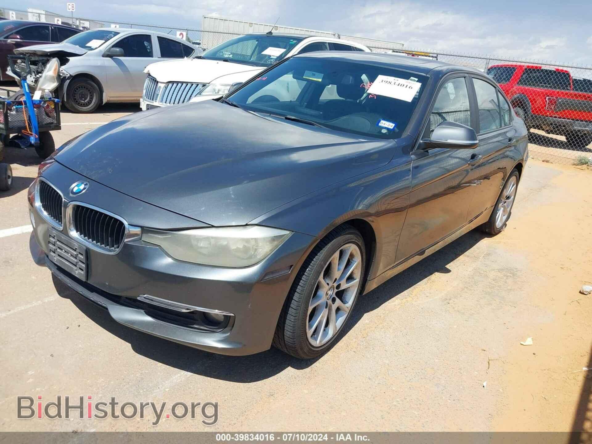 2013 BMW 320I - VIN: WBA3B1C59DK128149 - Фото 2