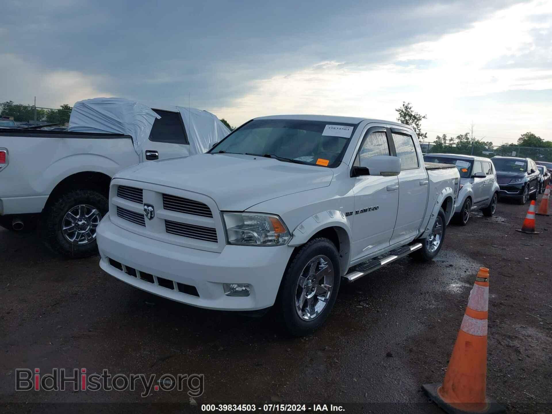 2011 RAM RAM 1500 - VIN: 1D7RV1CT3BS555686 - Фото 2