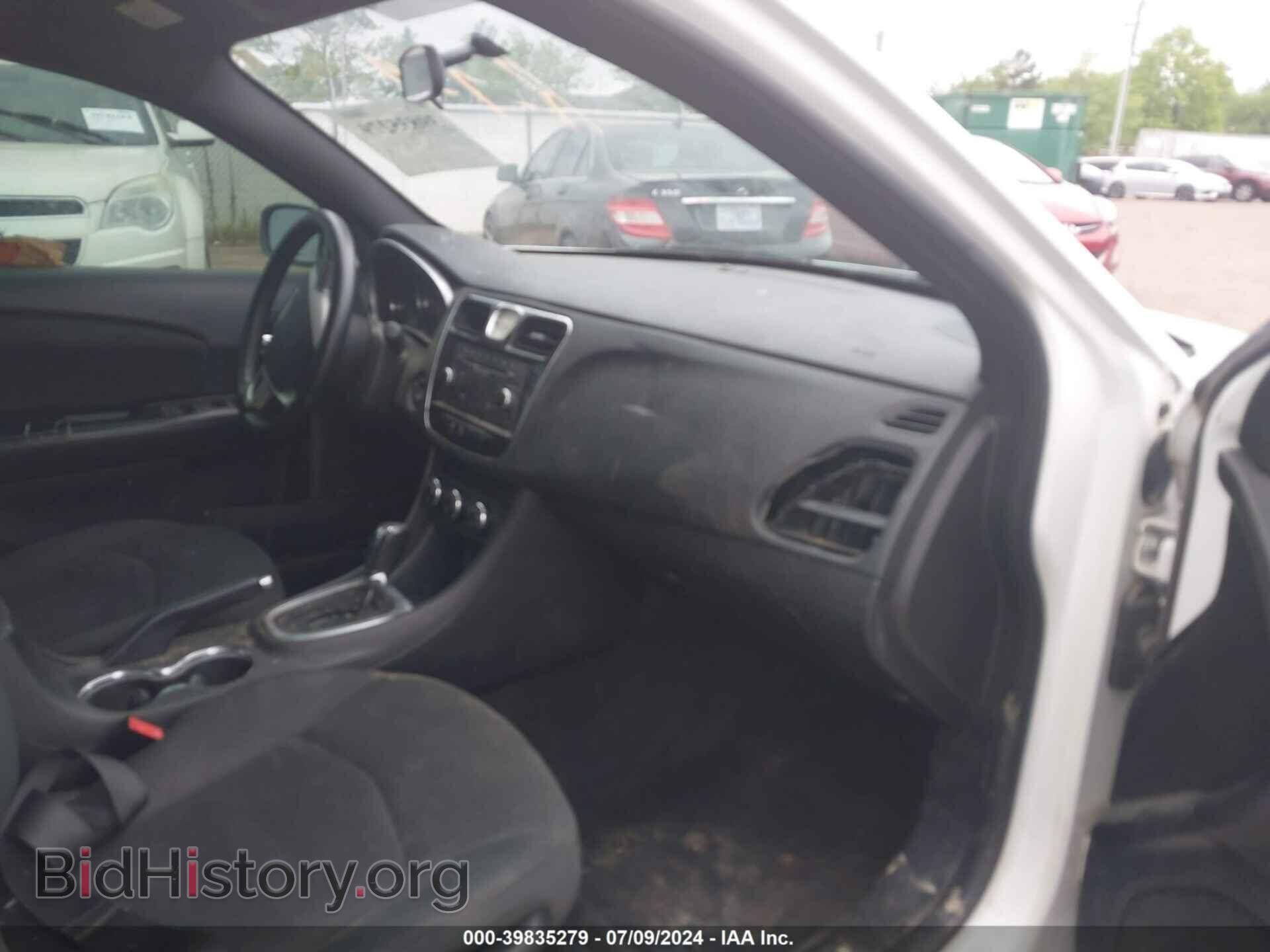 2012 CHRYSLER 200 - VIN: 1C3CCBBB8CN155146 - Фото 5