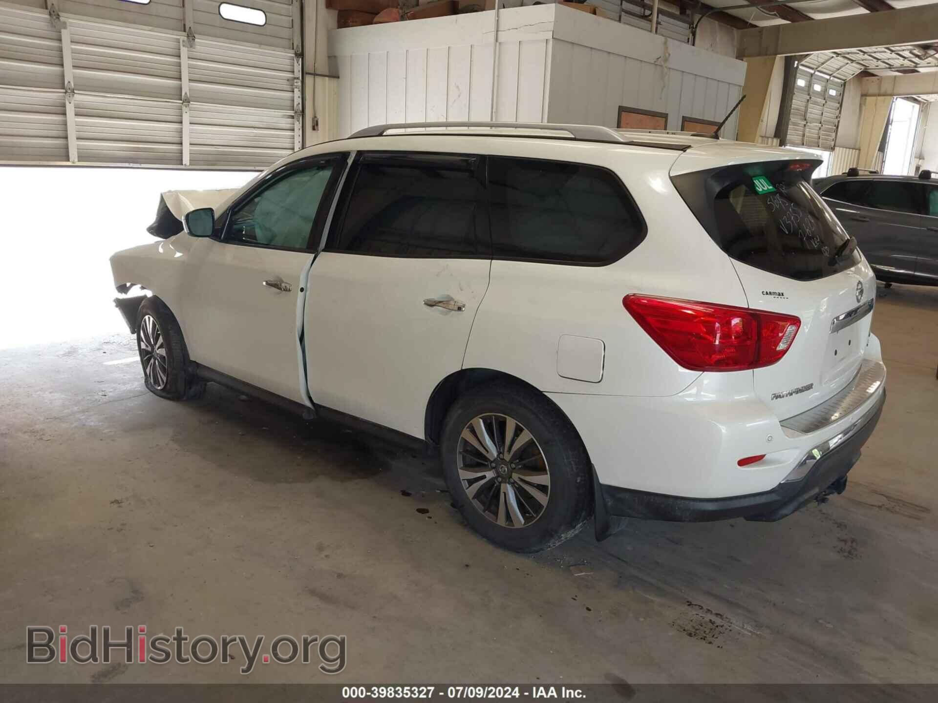 2017 NISSAN PATHFINDER - VIN: 5N1DR2MM4HC663755 - Фото 3