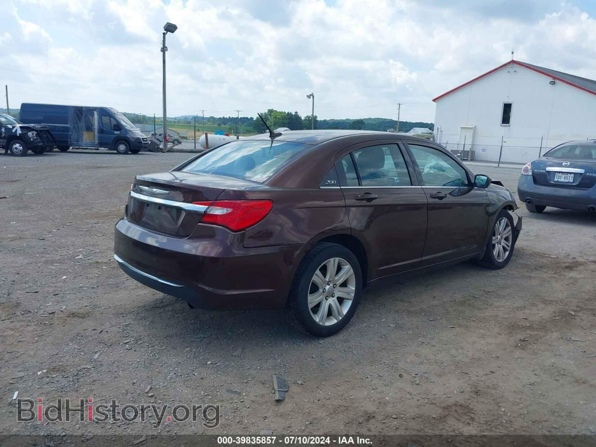 2013 CHRYSLER 200 - VIN: 1C3CCBBB3DN545802 - Фото 4