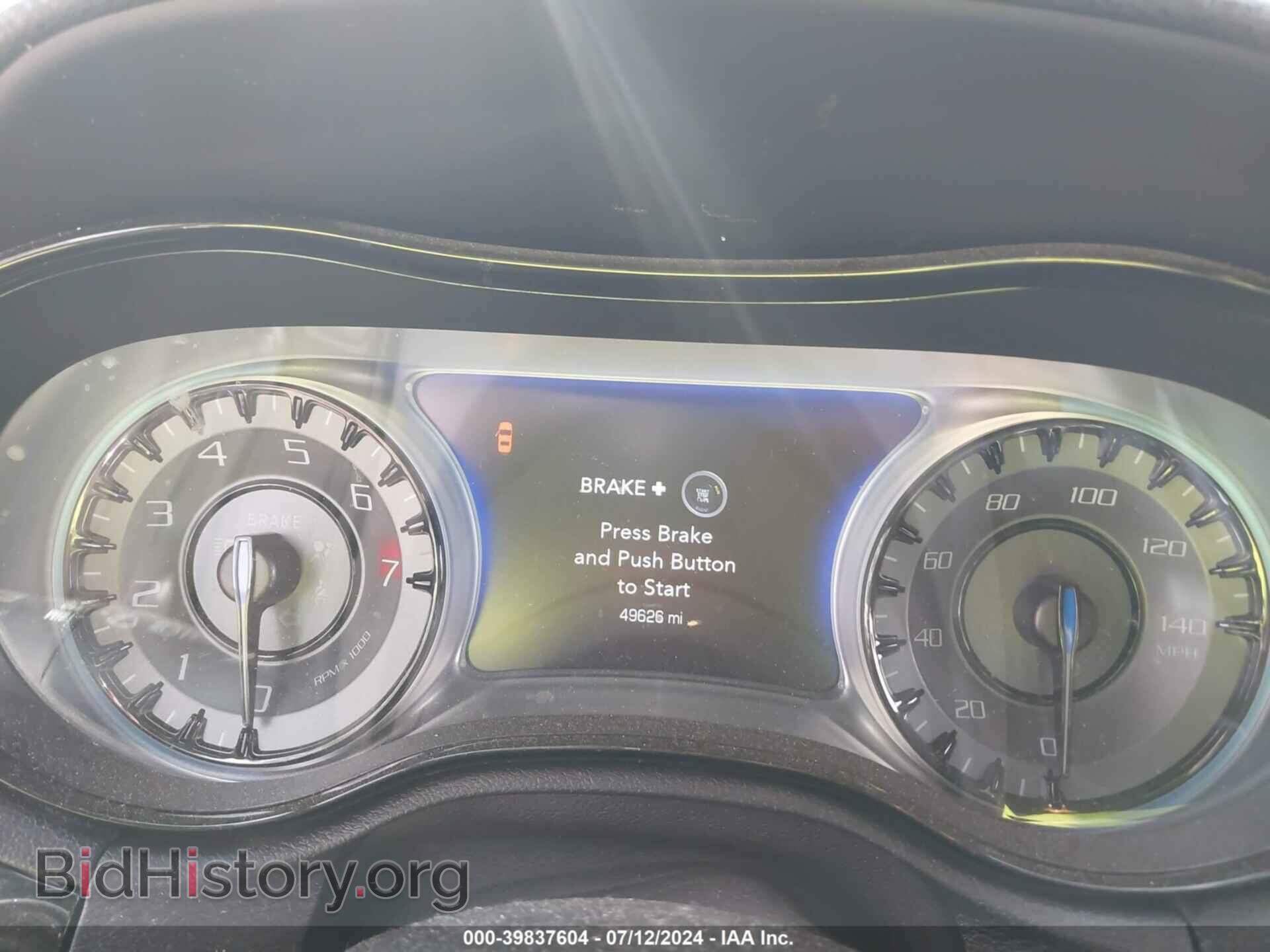 2018 CHRYSLER 300 - VIN: 2C3CCABG7JH275001 - Фото 7