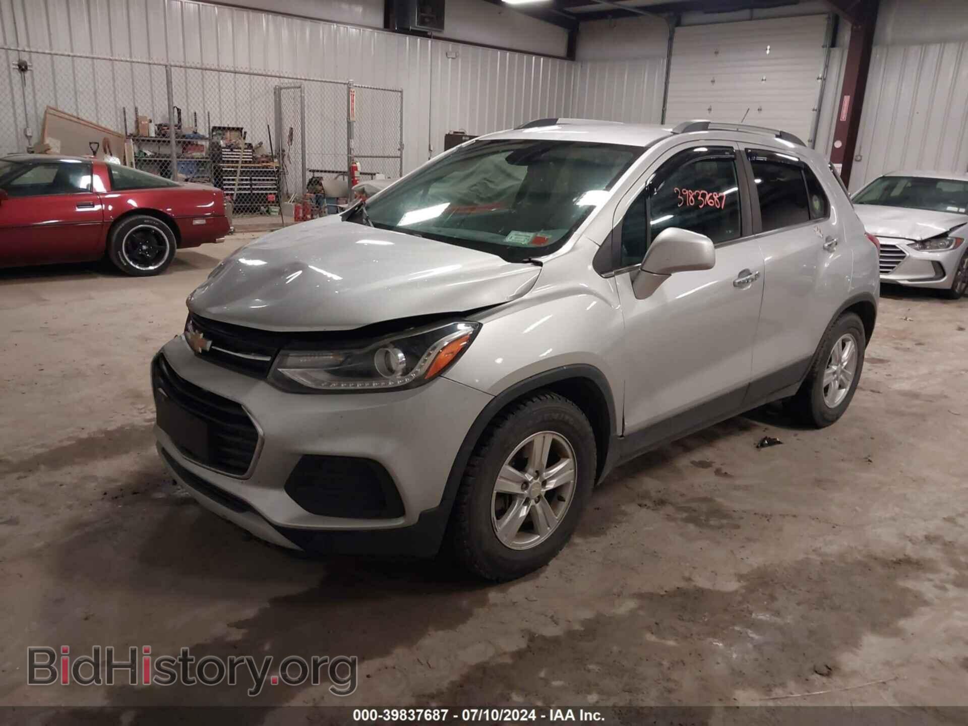 2017 CHEVROLET TRAX - VIN: 3GNCJLSB3HL272526 - Photo 2