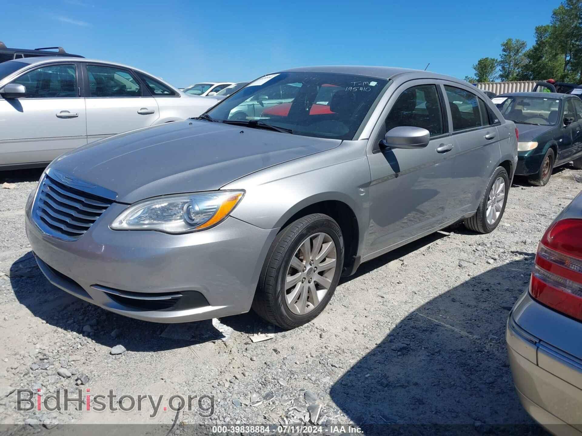 2014 CHRYSLER 200 - VIN: 1C3CCBBB8EN195410 - Фото 2