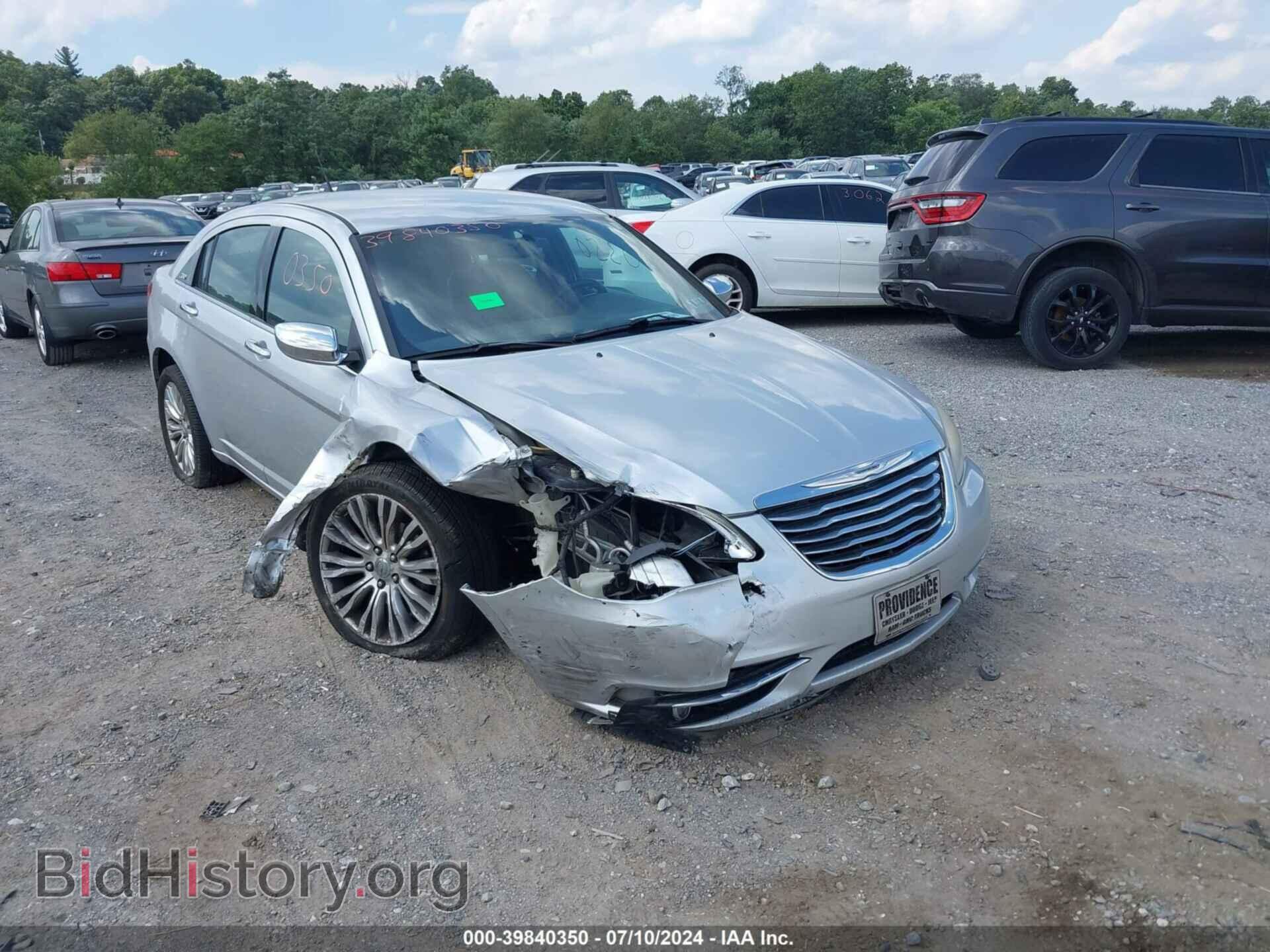 Photo 1C3BC2FBXBN531107 - CHRYSLER 200 2011