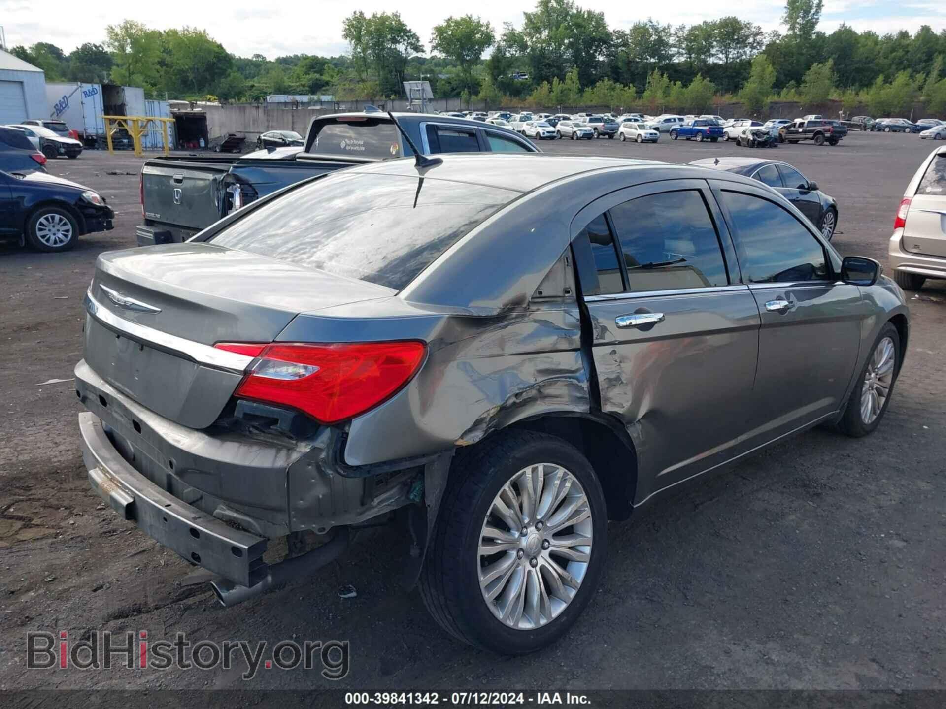 2011 CHRYSLER 200 - VIN: 1C3BC2FG9BN618556 - Фото 4