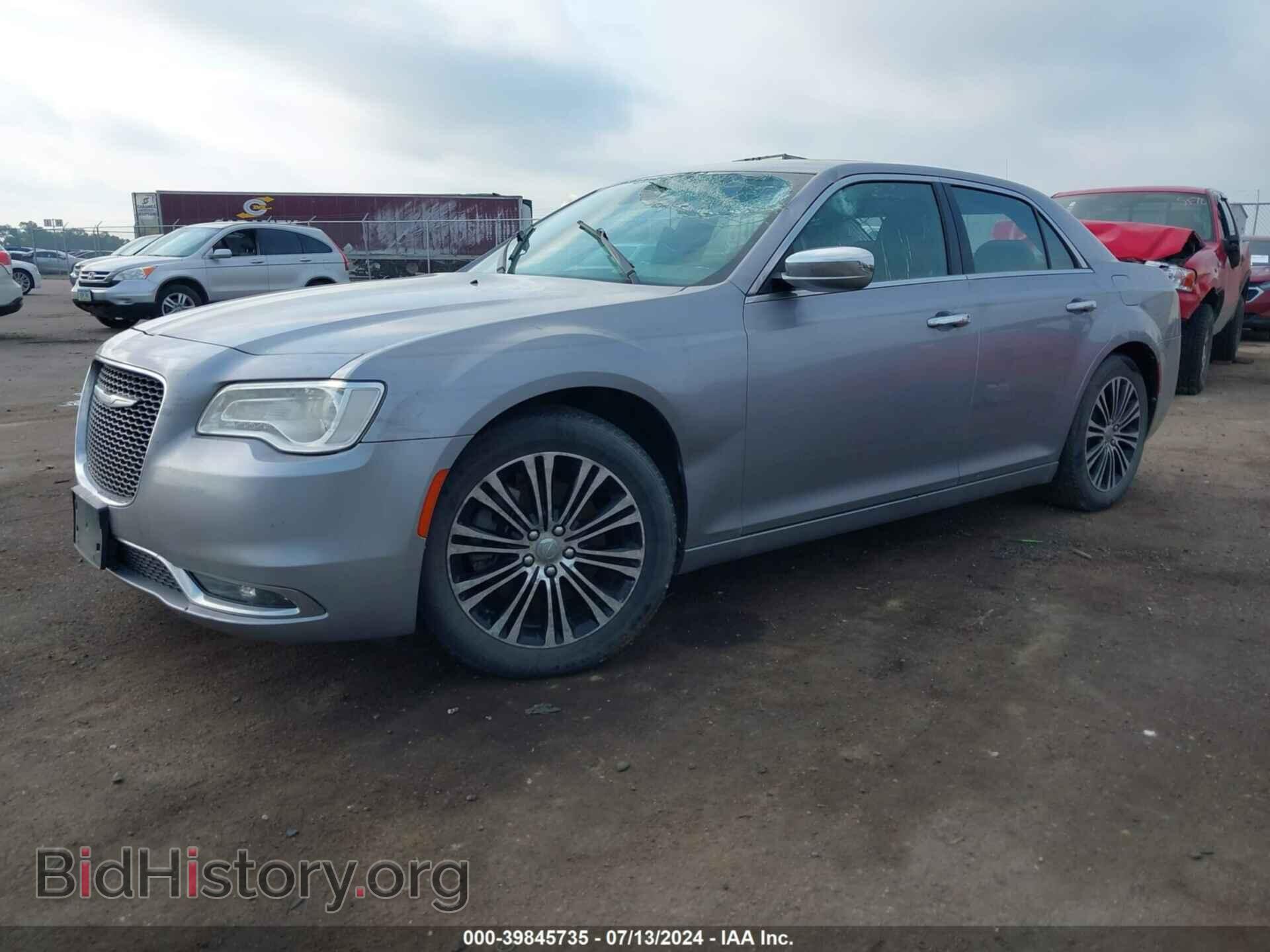 2015 CHRYSLER 300C - VIN: 2C3CCAKG1FH792995 - Фото 2