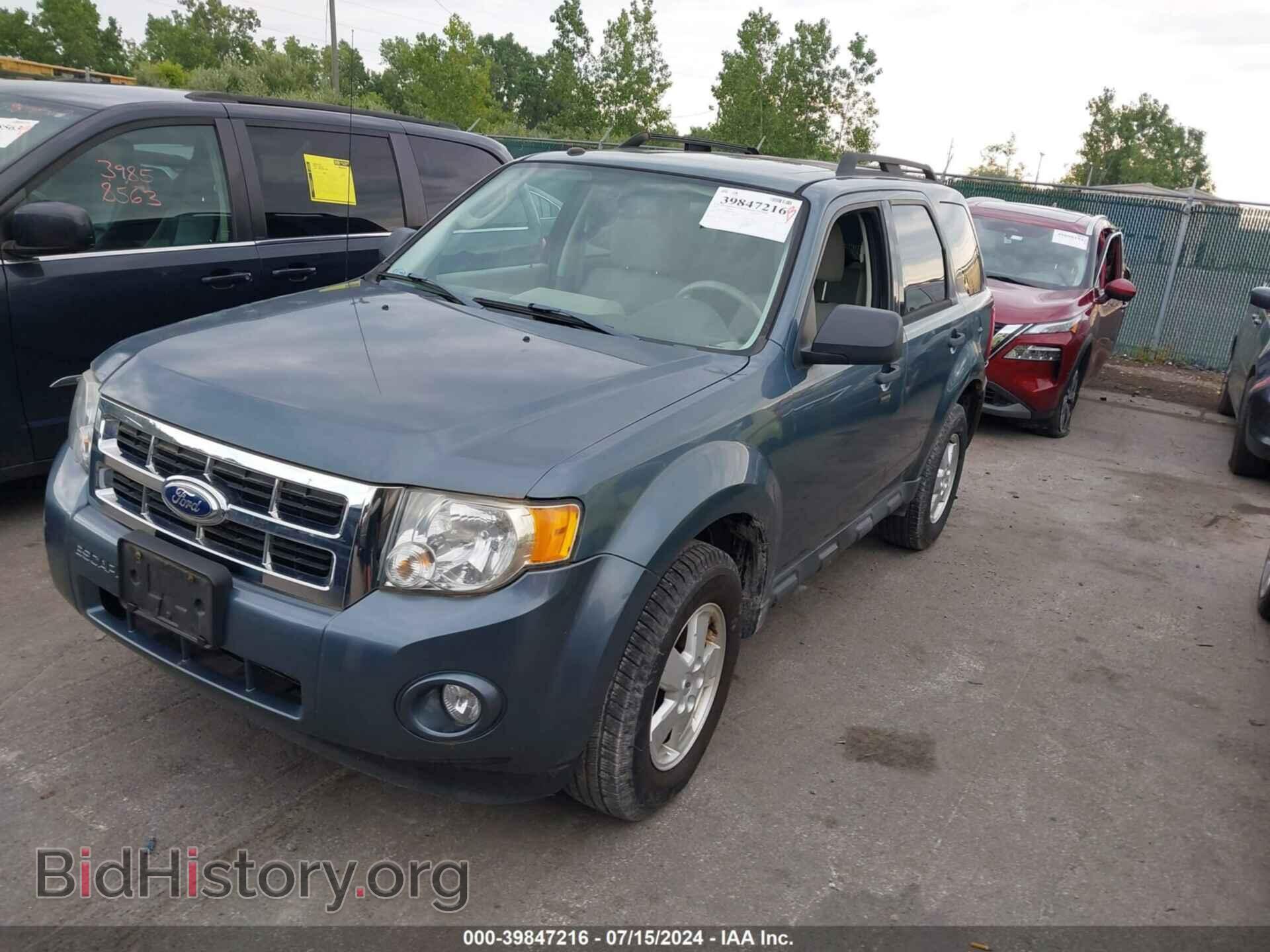 2011 FORD ESCAPE - VIN: 1FMCU9DG4BKB45364 - Photo 2