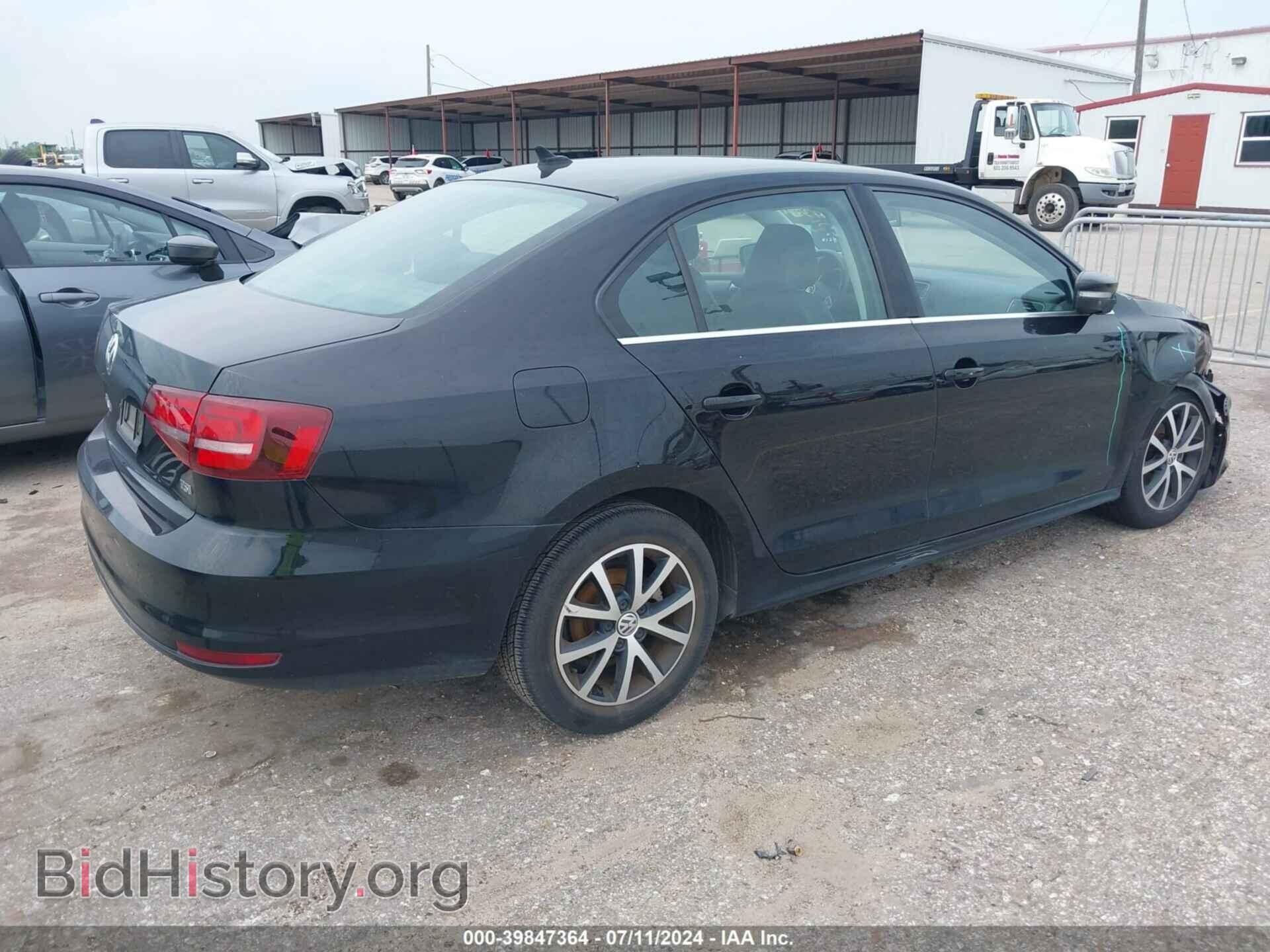 2017 VOLKSWAGEN JETTA - VIN: 3VWDB7AJXHM361267 - Фото 4