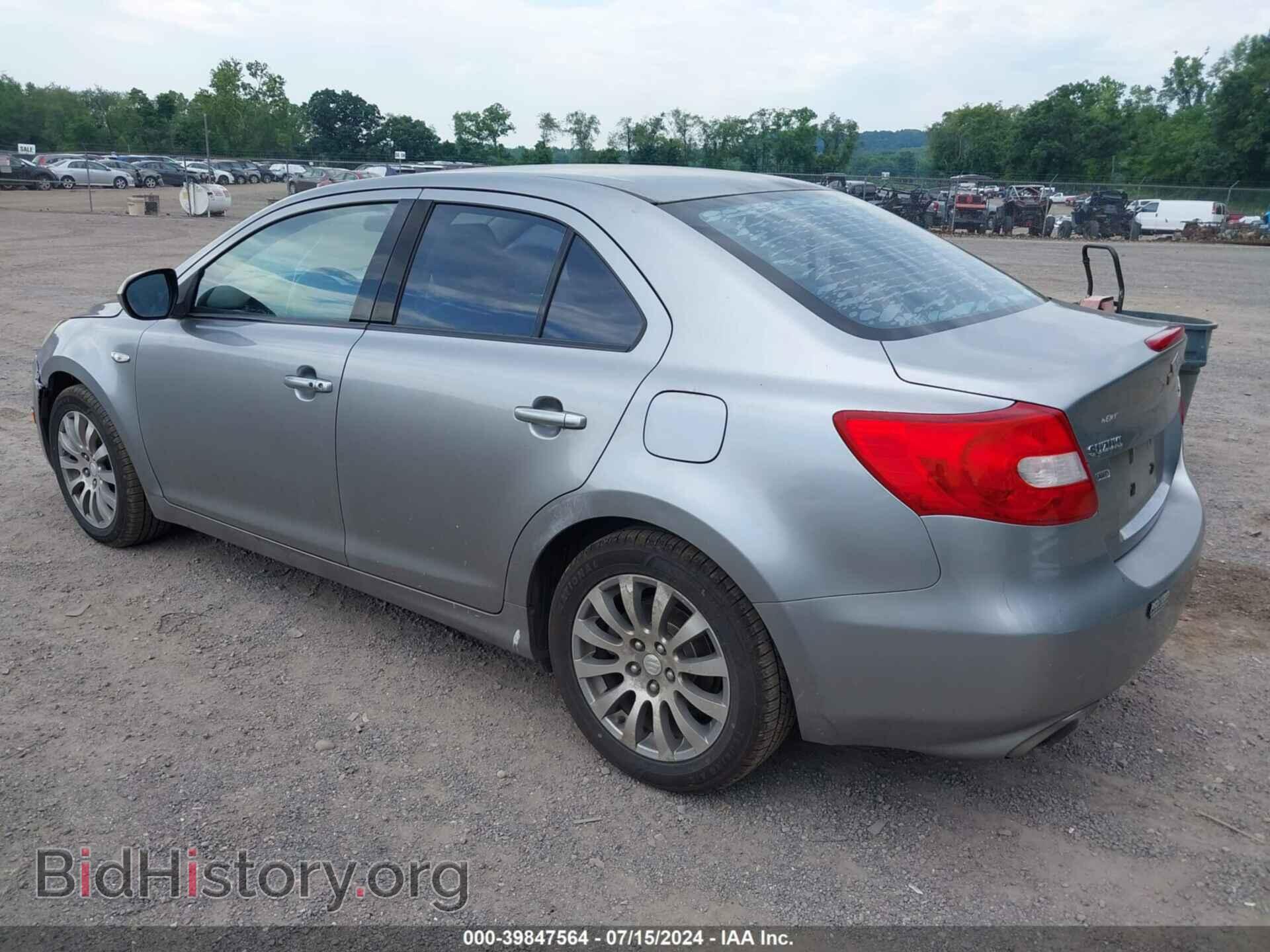 2010 SUZUKI KIZASHI - VIN: JS2RF9A3XA6100193 - Photo 3