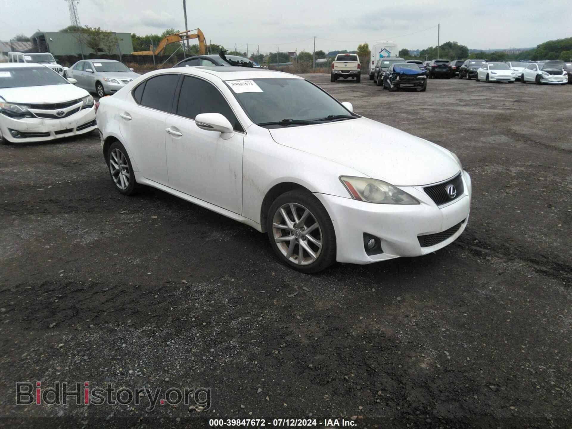 Photo JTHCF5C21B5051551 - LEXUS IS 250 2011