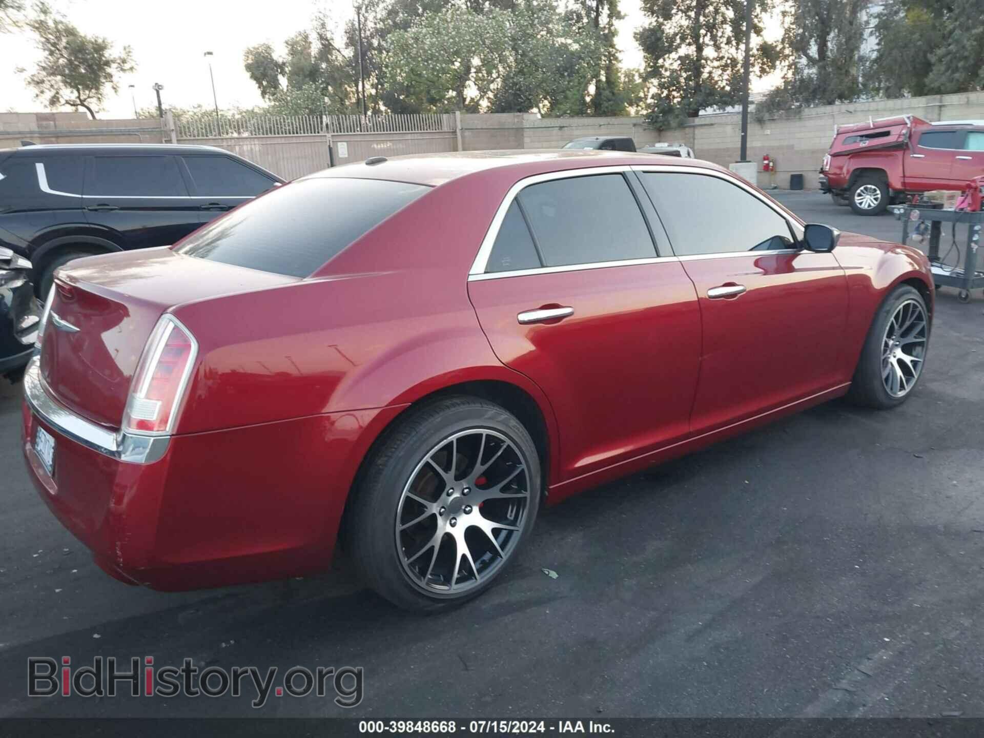 2014 CHRYSLER 300C - VIN: 2C3CCAET4EH200383 - Фото 4