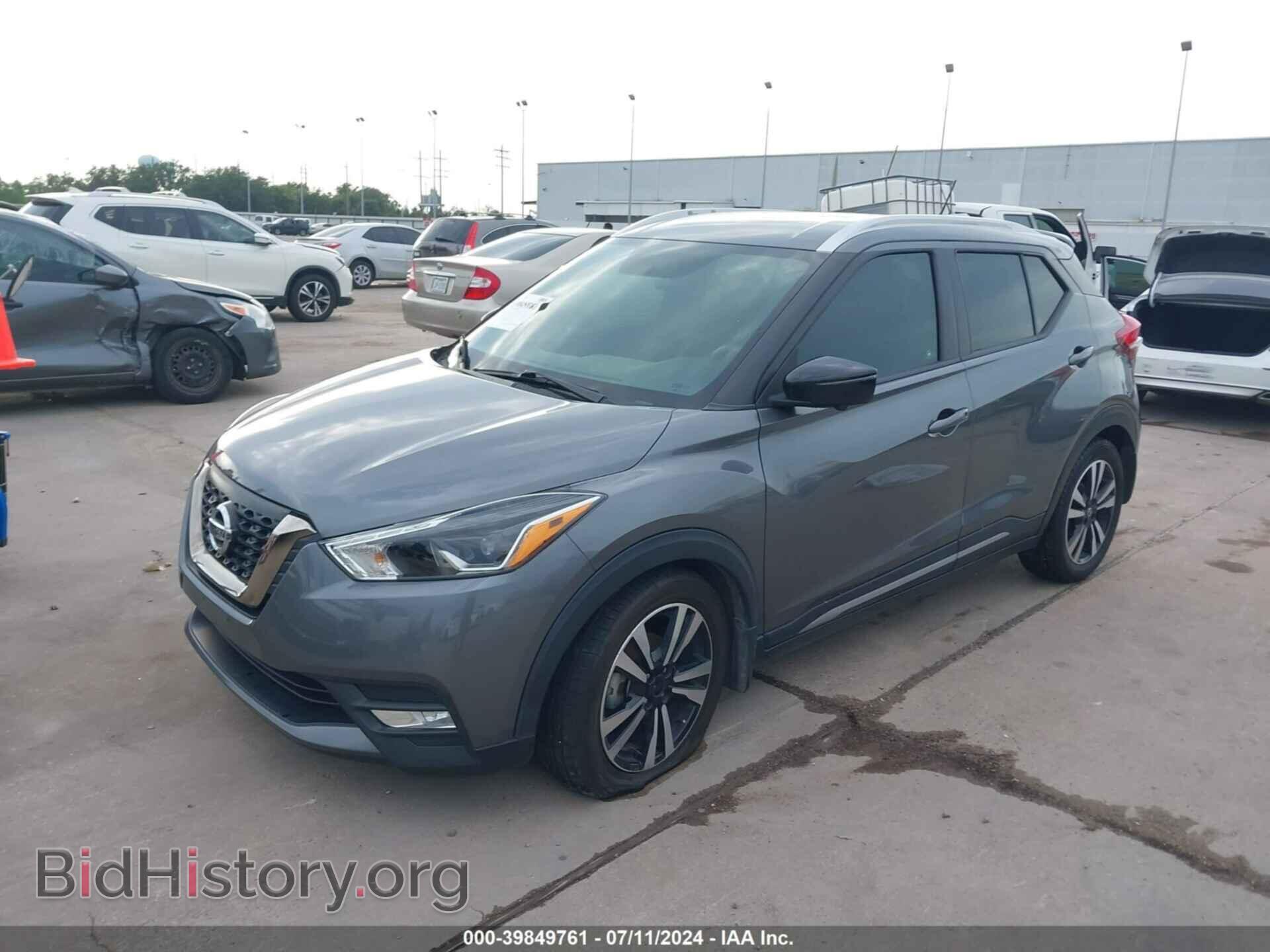 2019 NISSAN KICKS - VIN: 3N1CP5CU2KL535005 - Фото 2