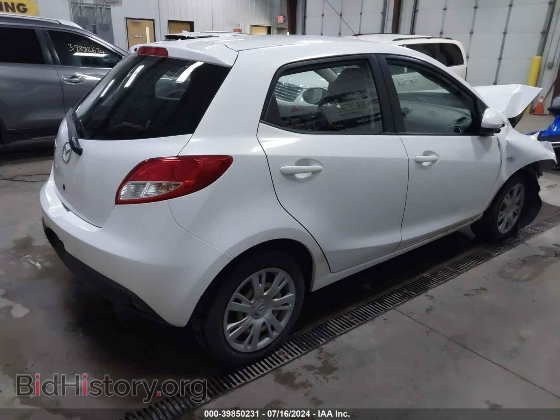 2011 MAZDA MAZDA2 - VIN: JM1DE1HY6B0103655 - Фото 4