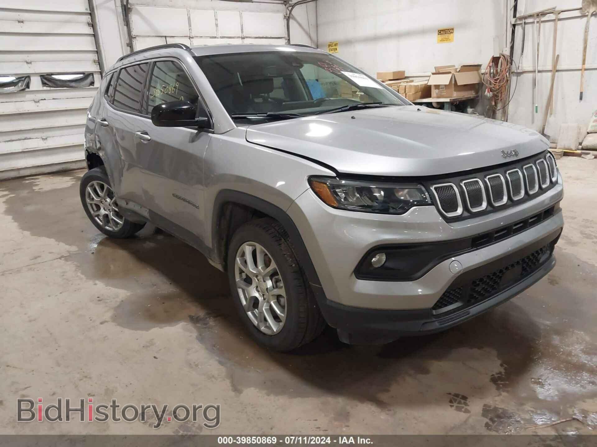 Photo 3C4NJDFB0NT135119 - JEEP COMPASS 2022