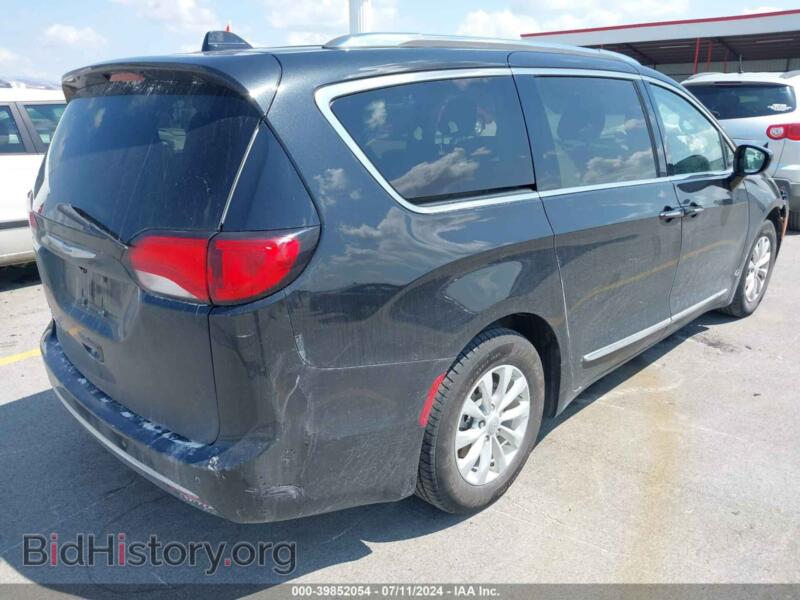 2018 Chrysler PACIFICA (VIN 2C4RC1EG8JR257327) — фото 4 из 16