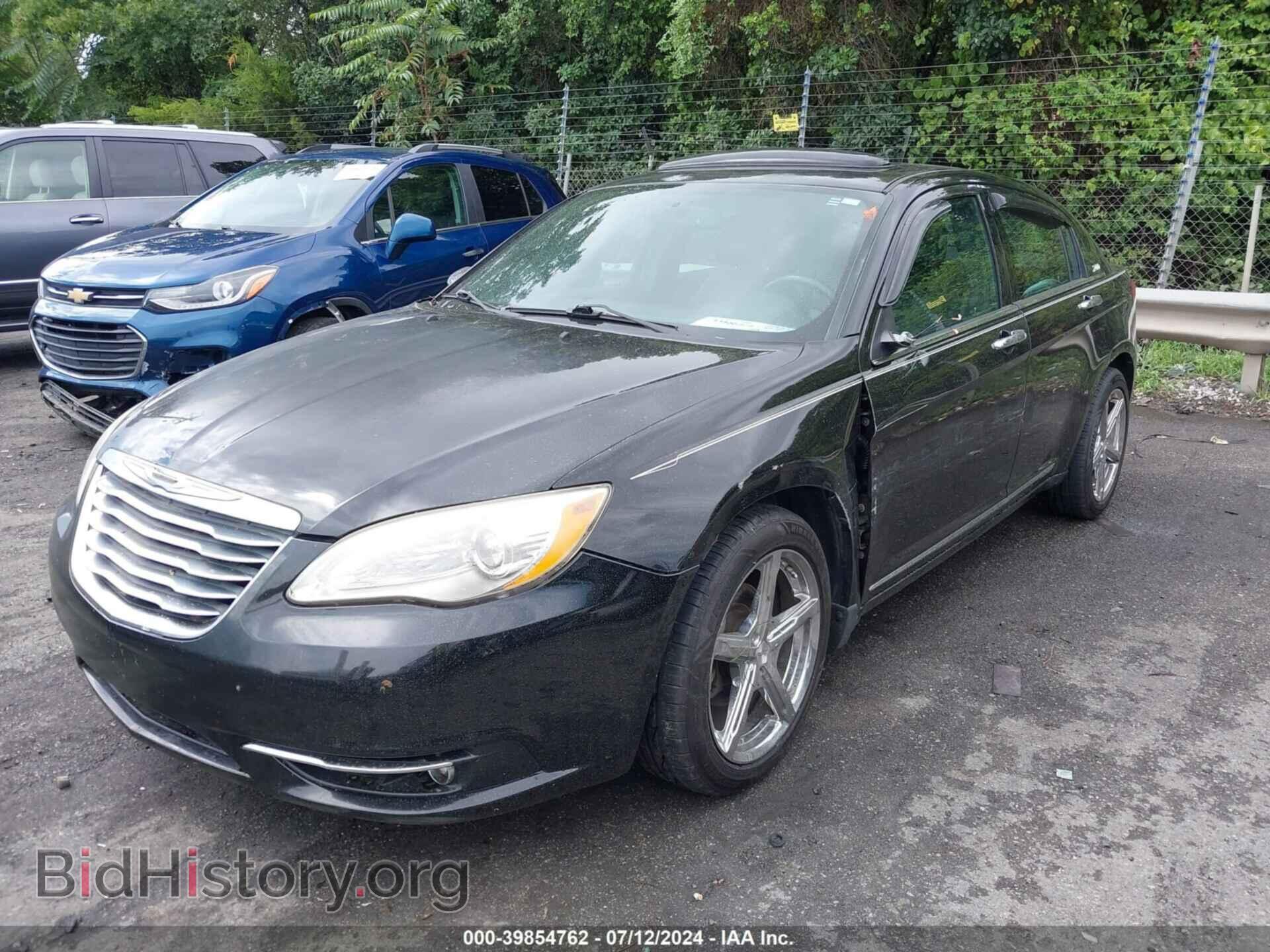 2011 CHRYSLER 200 - VIN: 1C3BC2FG9BN596736 - Фото 2