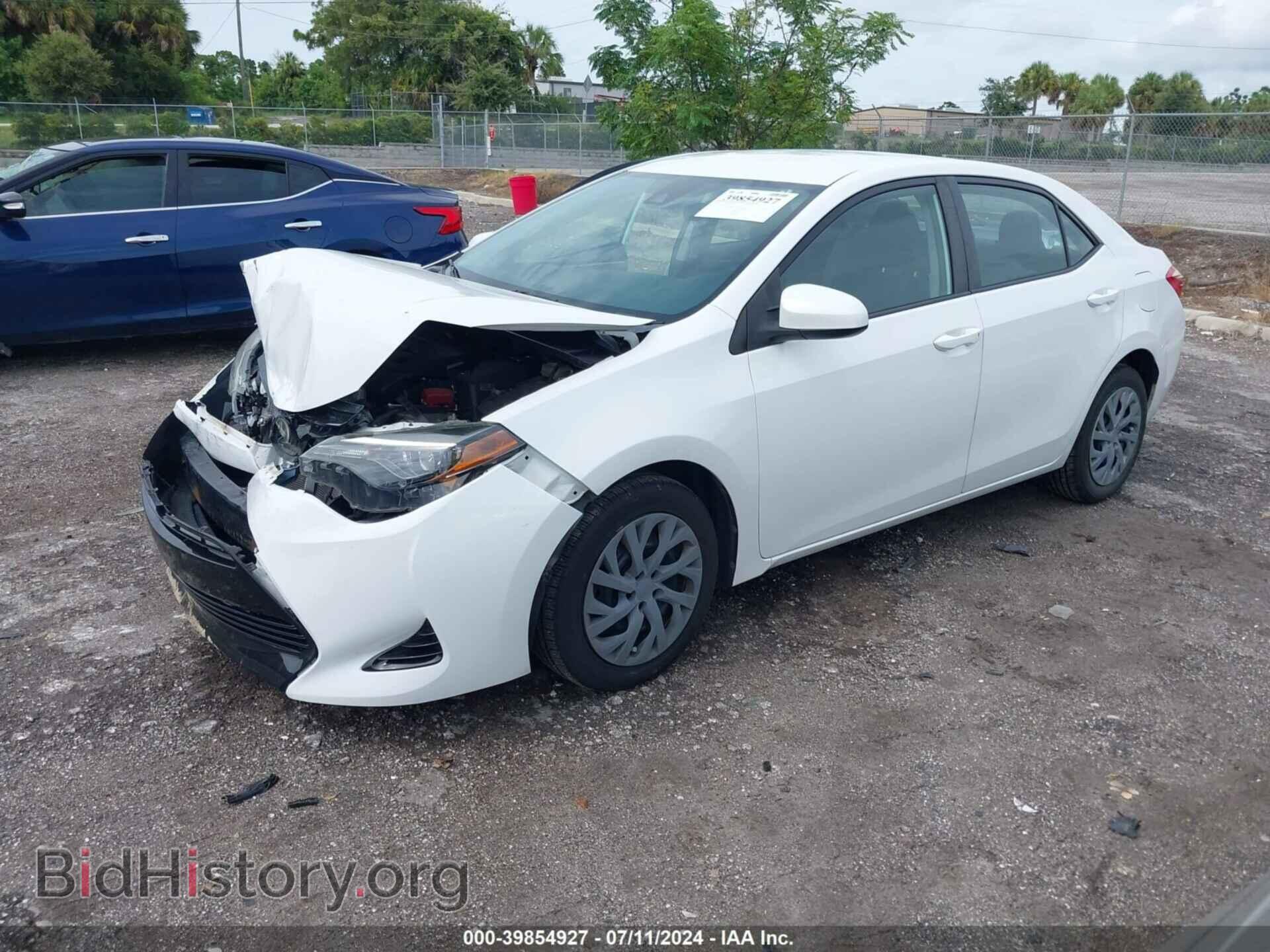 2018 TOYOTA COROLLA - VIN: 5YFBURHE7JP782631 - Фото 2