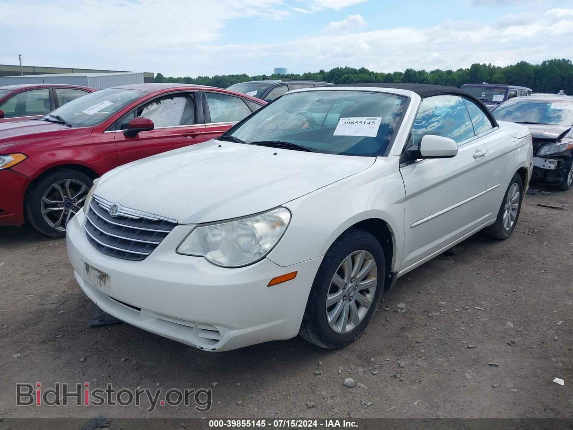 2010 CHRYSLER SEBRING - VIN: 1C3BC5EDXAN165748 - Фото 2