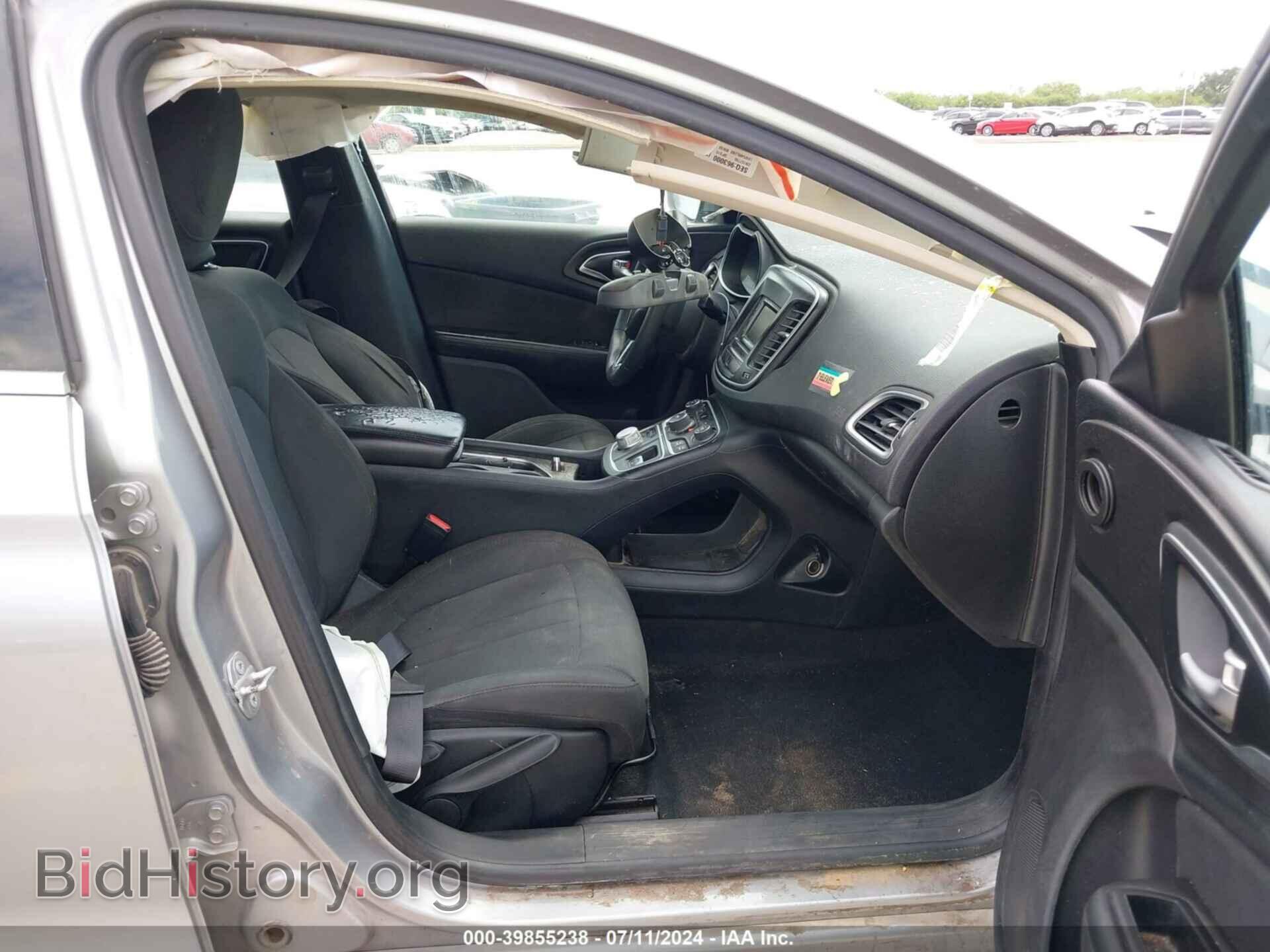 2016 CHRYSLER 200 - VIN: 1C3CCCAB5GN167798 - Фото 5