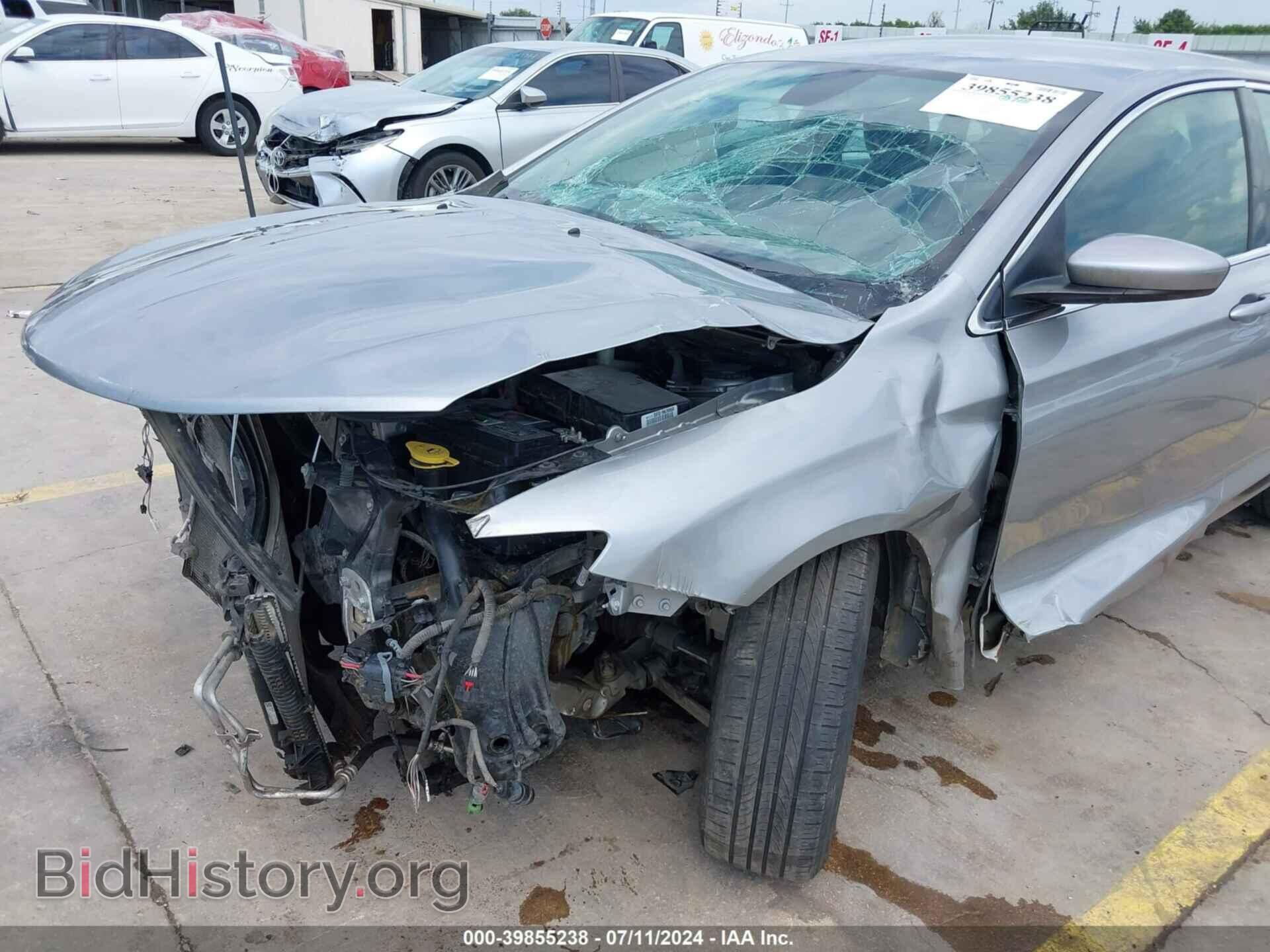 2016 CHRYSLER 200 - VIN: 1C3CCCAB5GN167798 - Фото 6