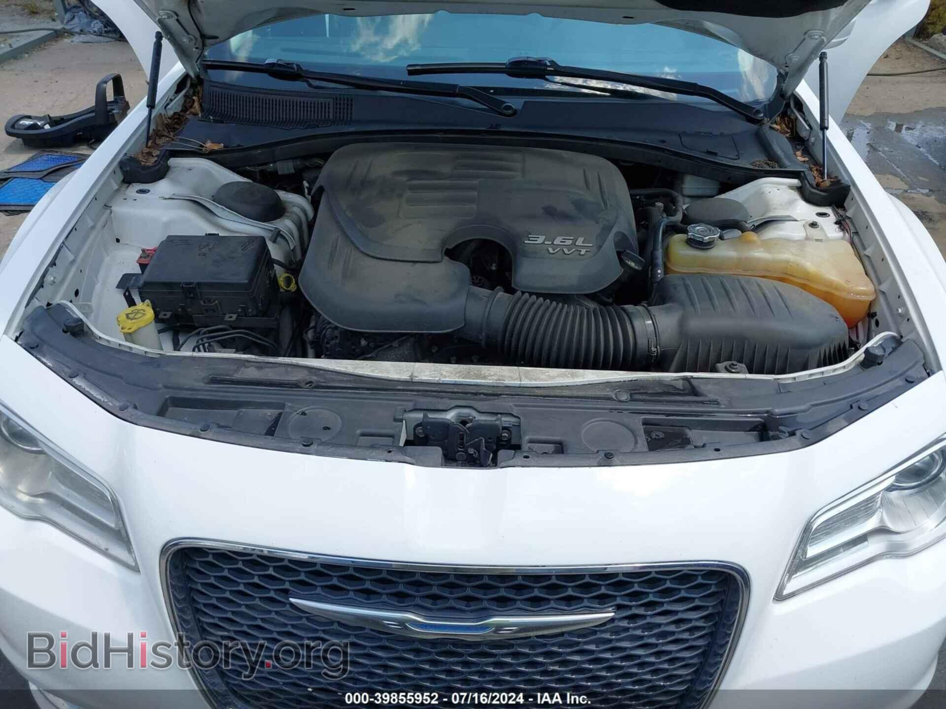 2015 CHRYSLER 300 - VIN: 2C3CCAAG9FH828675 - Фото 10