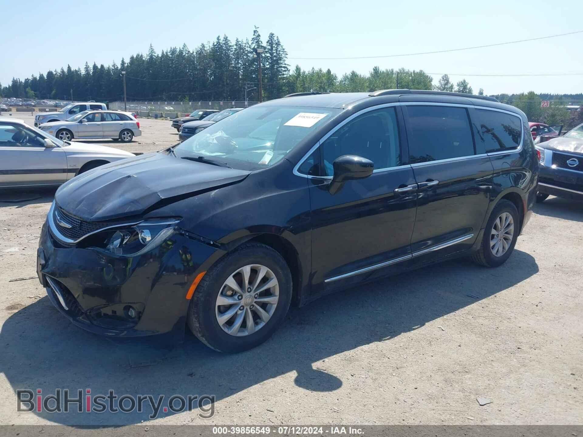 2017 CHRYSLER PACIFICA - VIN: 2C4RC1BG8HR642465 - Фото 2
