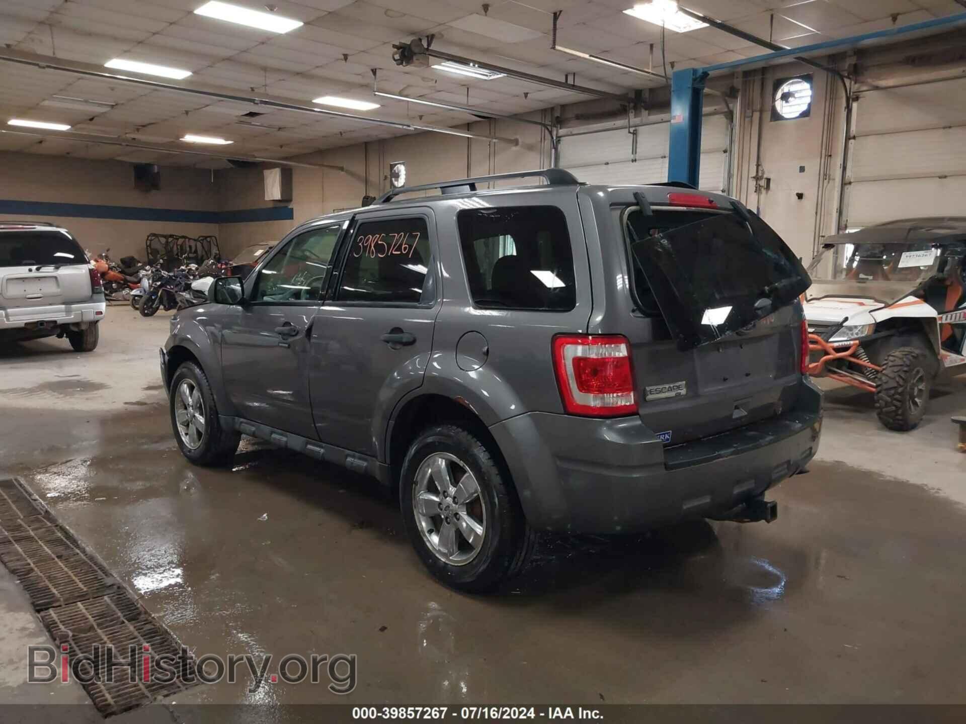 2011 FORD ESCAPE - VIN: 1FMCU9D73BKB81871 - Фото 3