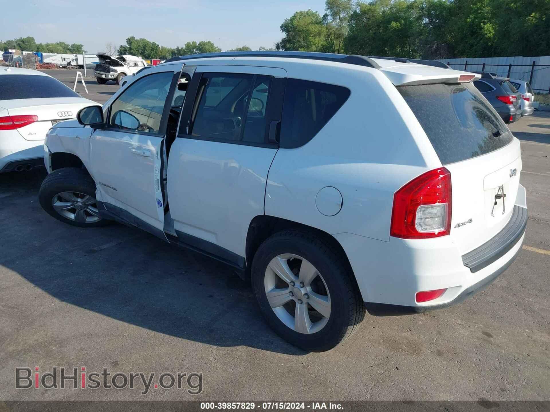 2011 JEEP COMPASS - VIN: 1J4NF1FB9BD257876 - Фото 3