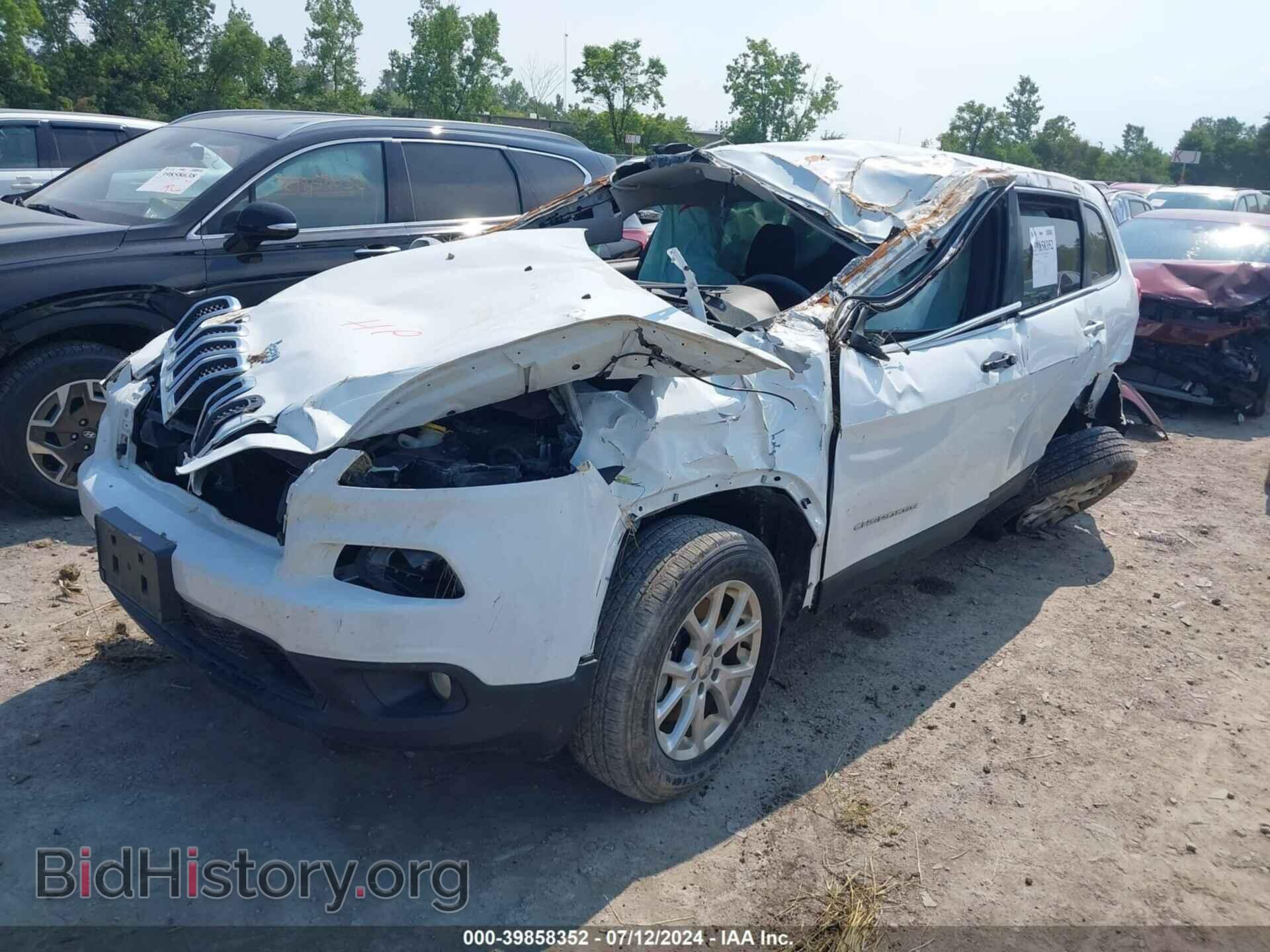 2016 JEEP CHEROKEE - VIN: 1C4PJMCB0GW156353 - Фото 2