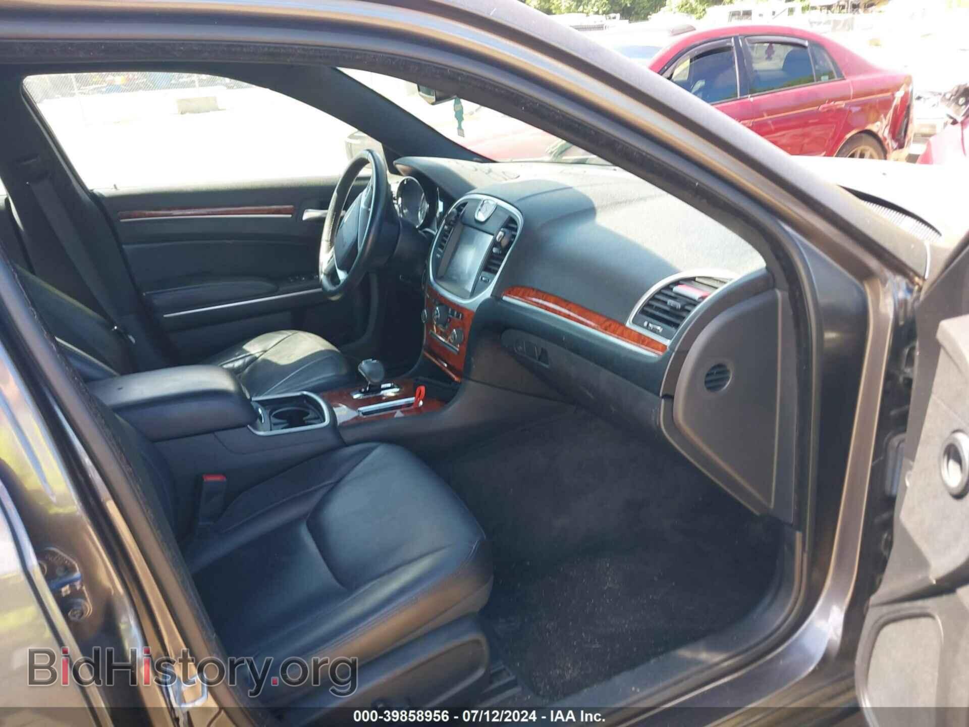 2014 CHRYSLER 300 - VIN: 2C3CCARG2EH233640 - Фото 5