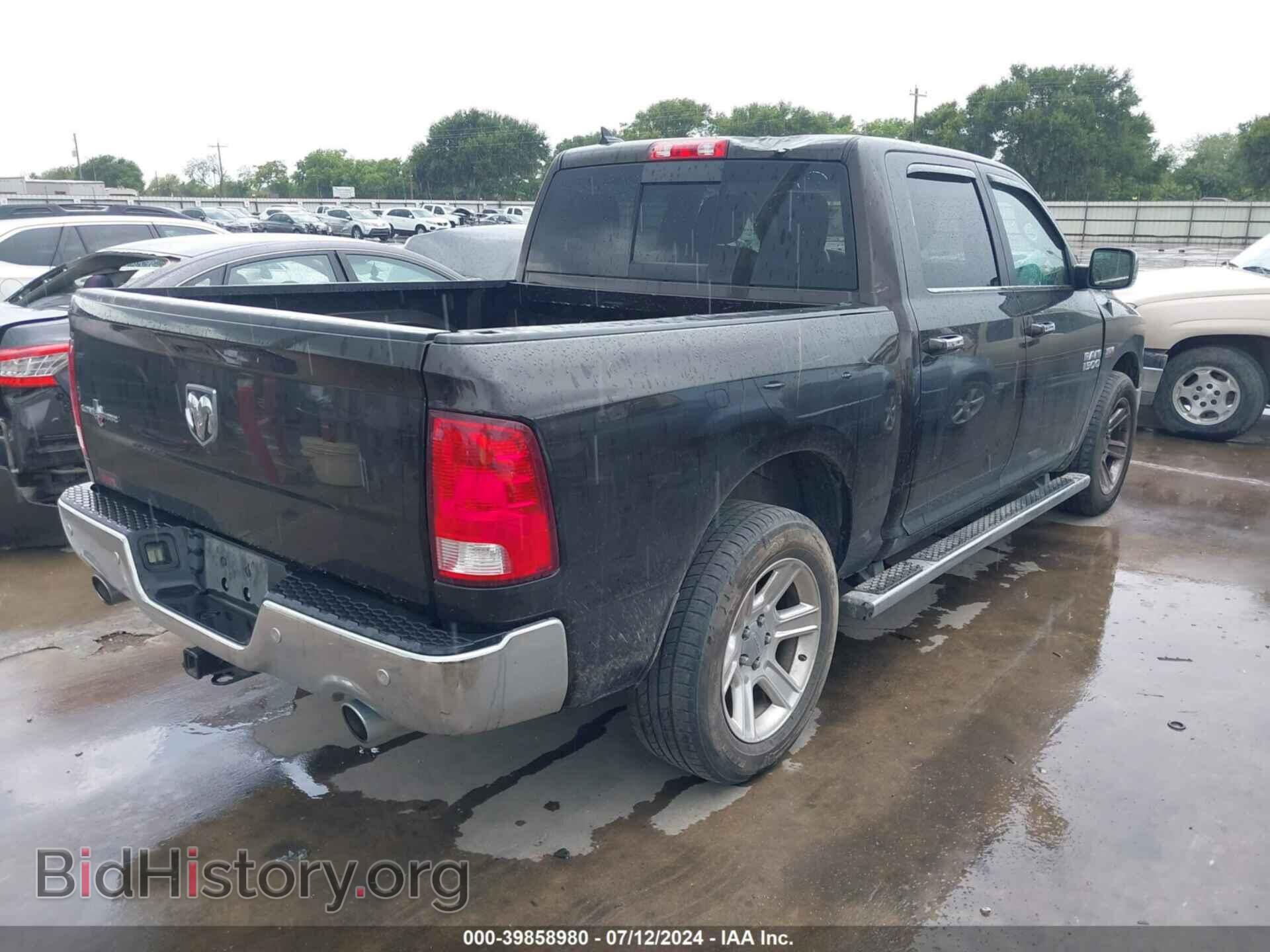 2017 RAM 1500 - VIN: 1C6RR6LT1HS662473 - Фото 4