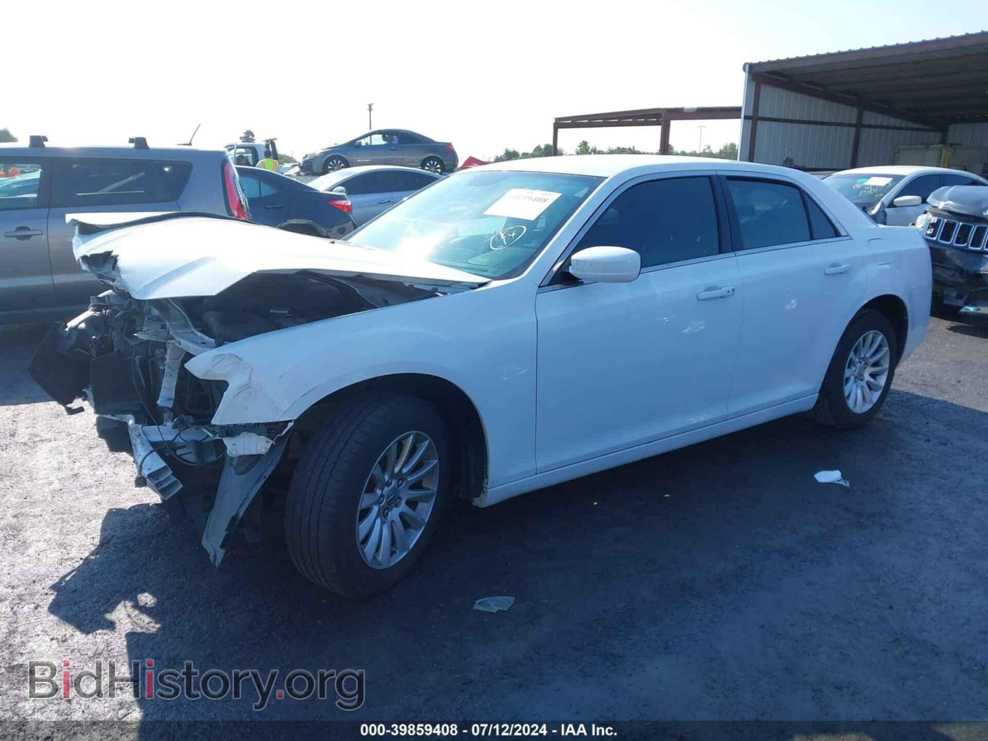 2014 CHRYSLER 300 - VIN: 2C3CCAAG9EH132638 - Фото 2