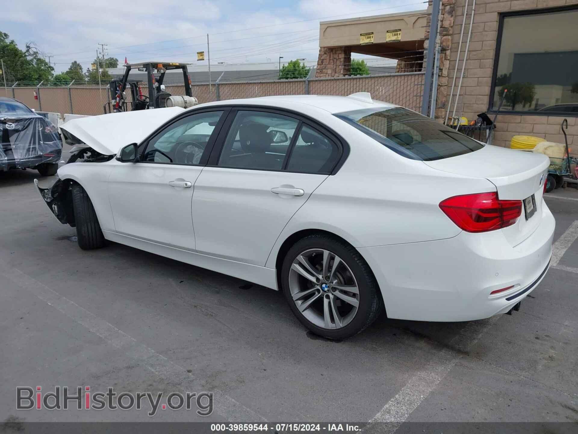2016 BMW 328I - VIN: WBA8E9C57GK604141 - Фото 3