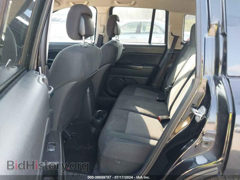 2012 Jeep COMPASS (VIN 1C4NJCBA3CD504064) — фото 8 из 11