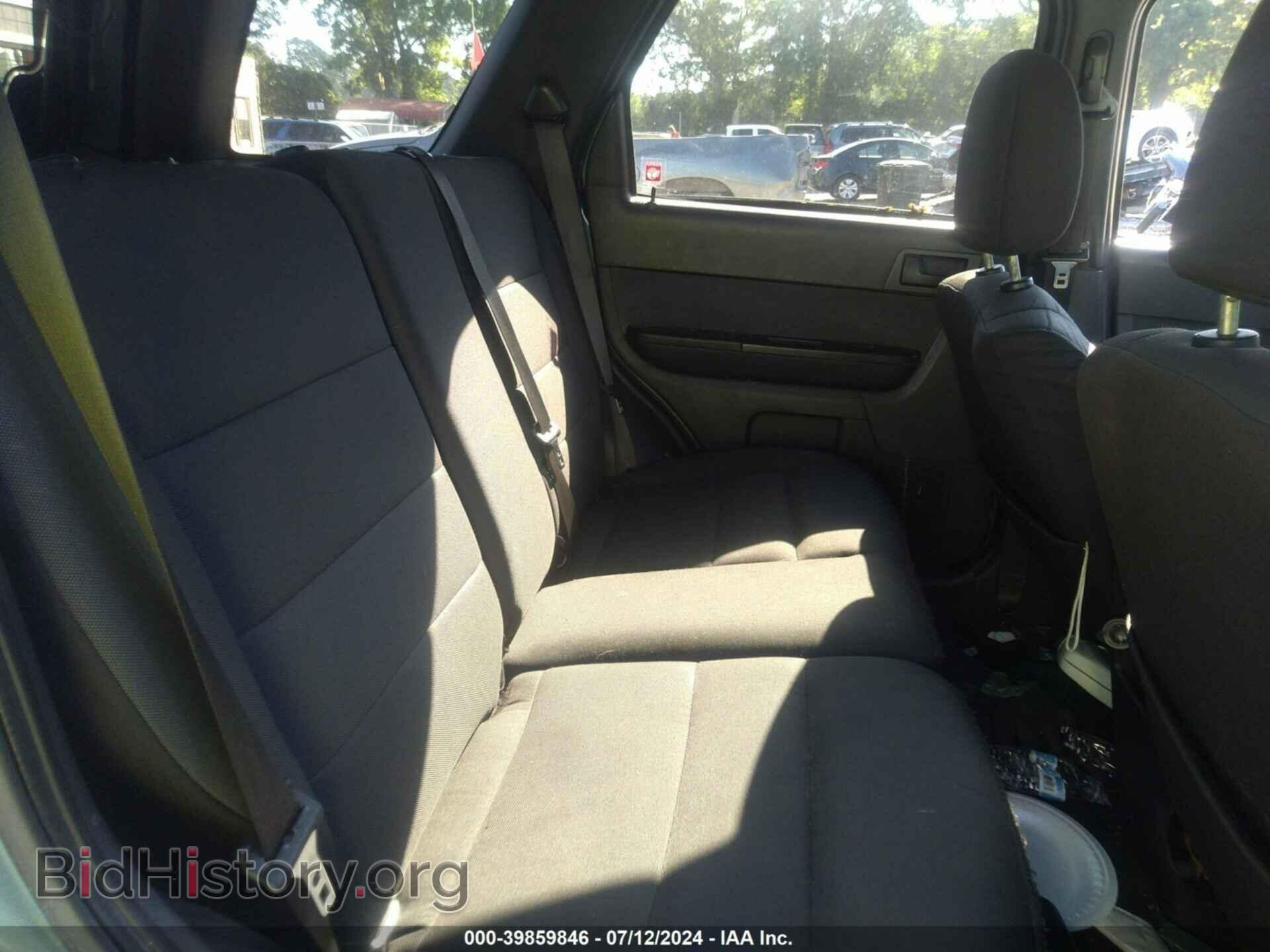 2011 FORD ESCAPE - VIN: 1FMCU0D72BKB33015 - Фото 8
