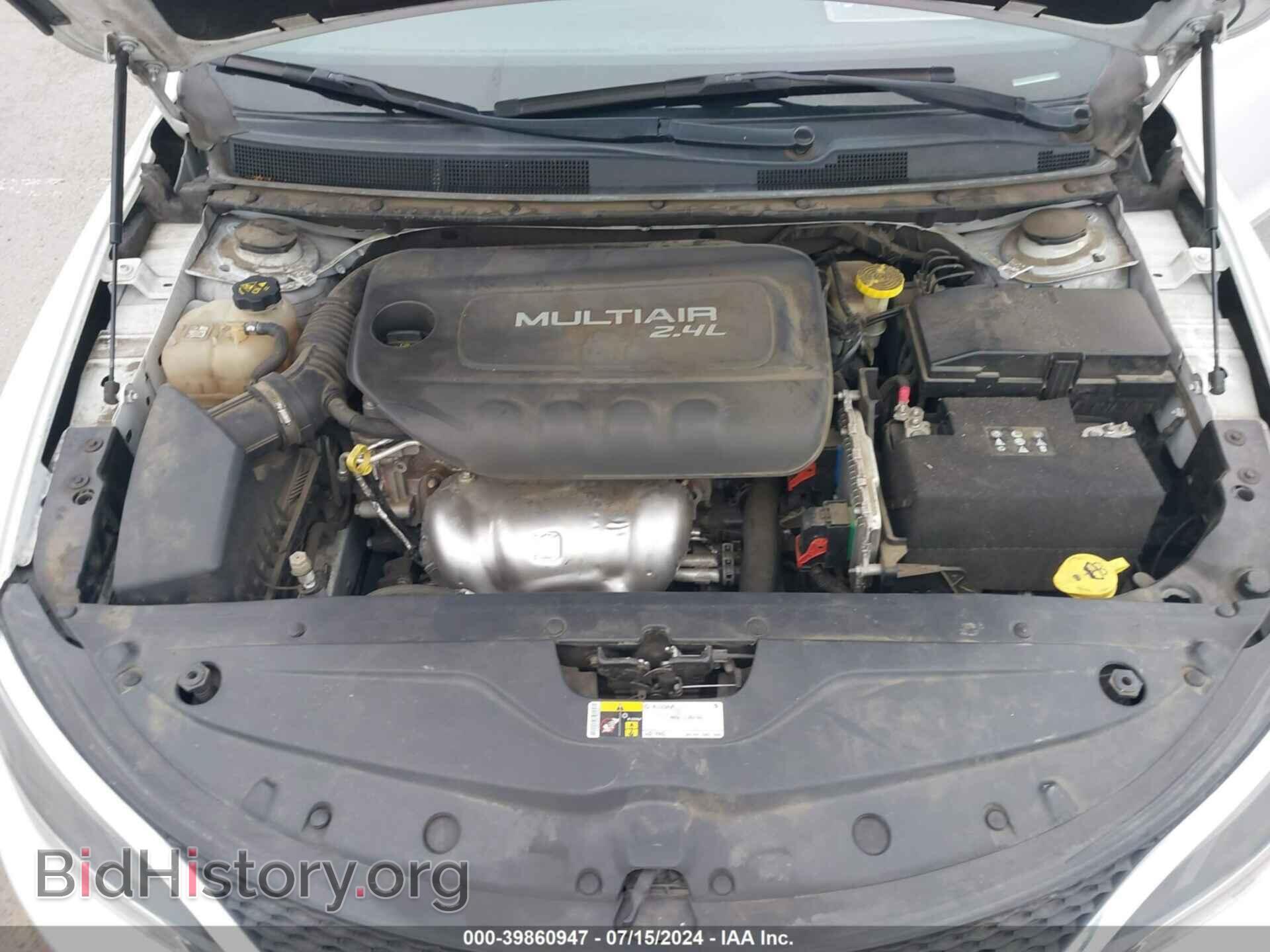 2016 CHRYSLER 200 - VIN: 1C3CCCAB8GN171912 - Фото 10