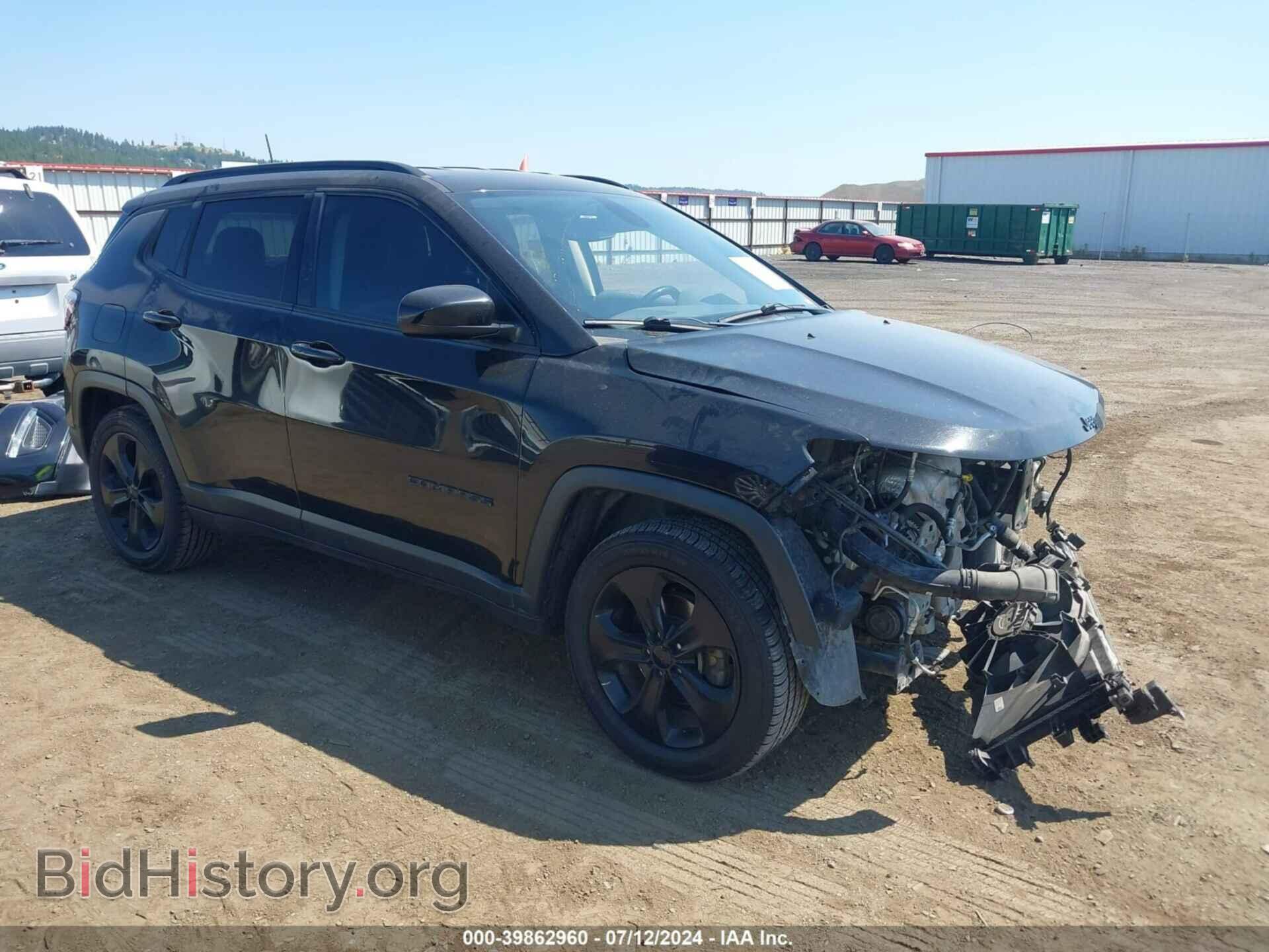 Photo 3C4NJCBB4JT501951 - JEEP COMPASS 2018