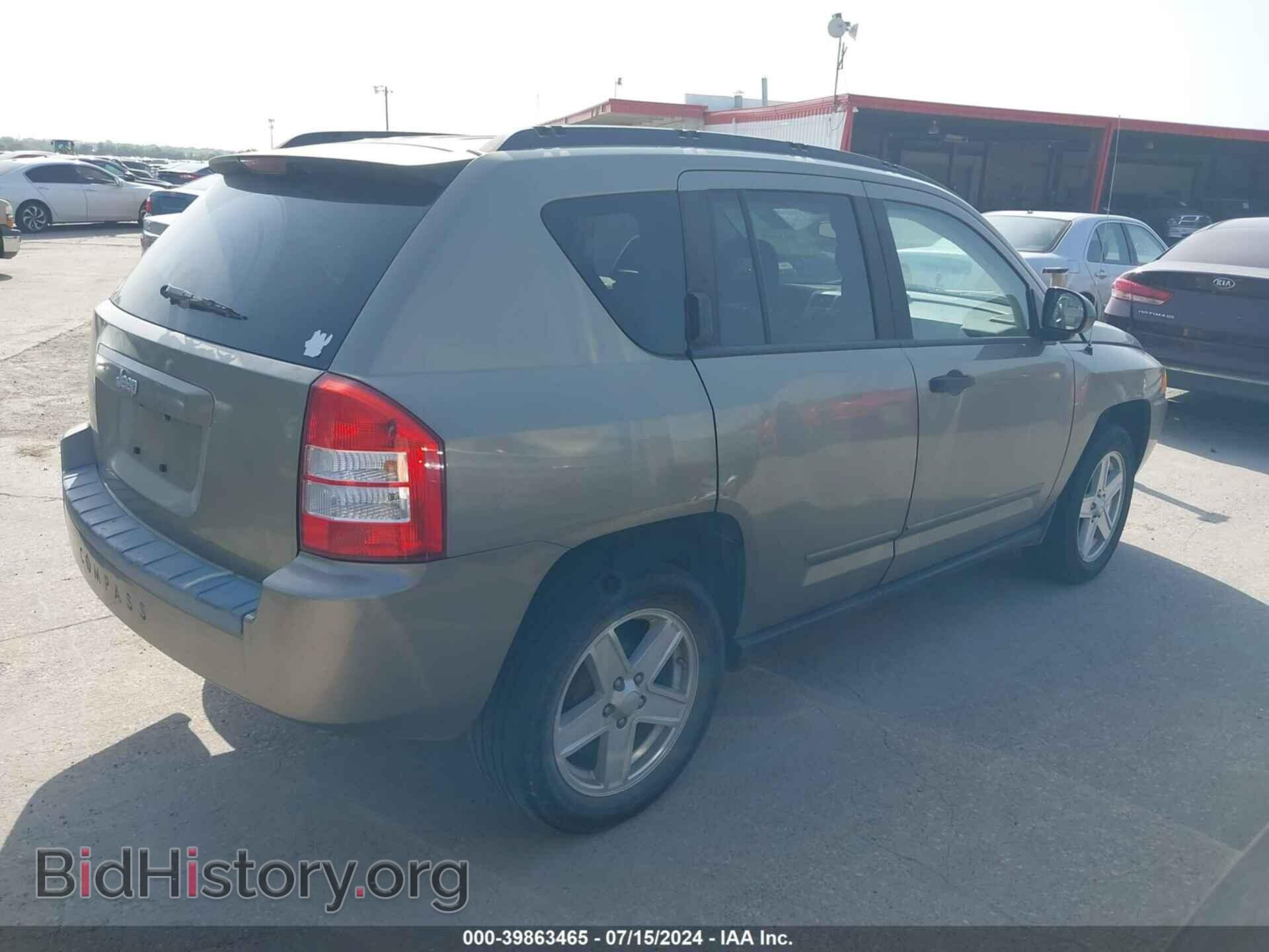 2008 JEEP COMPASS - VIN: 1J8FT47098D756356 - Фото 4